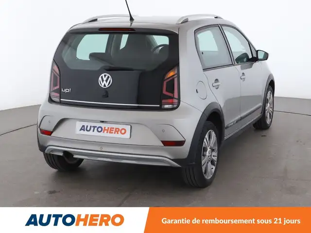 Volkswagen Up! view 6