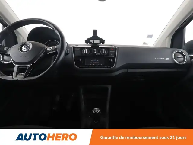 Volkswagen Up! view 12