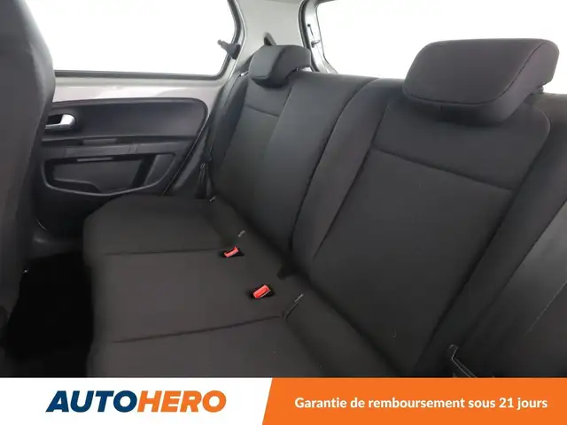 Volkswagen Up! view 14
