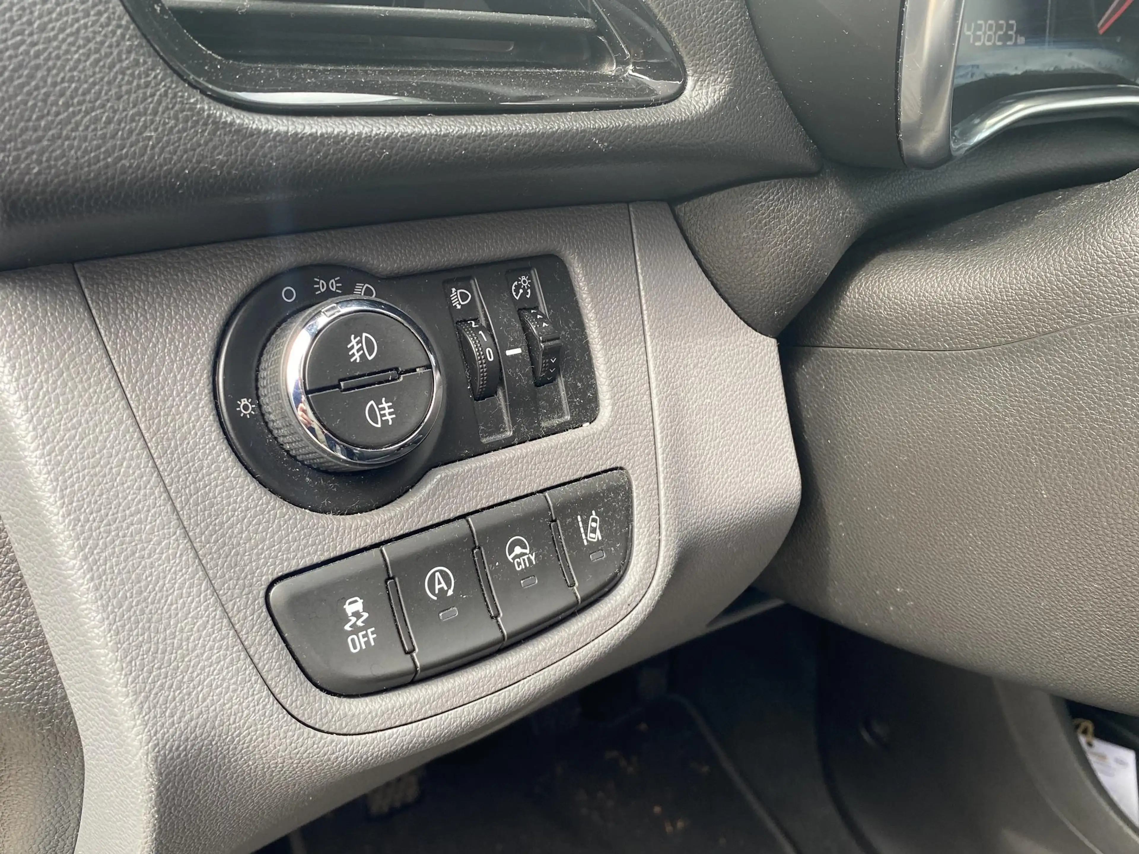 Opel Karl 1.0 ecoFLEX Cosmo | LEDER | CRUISE CONTROL | LANE — photo 6