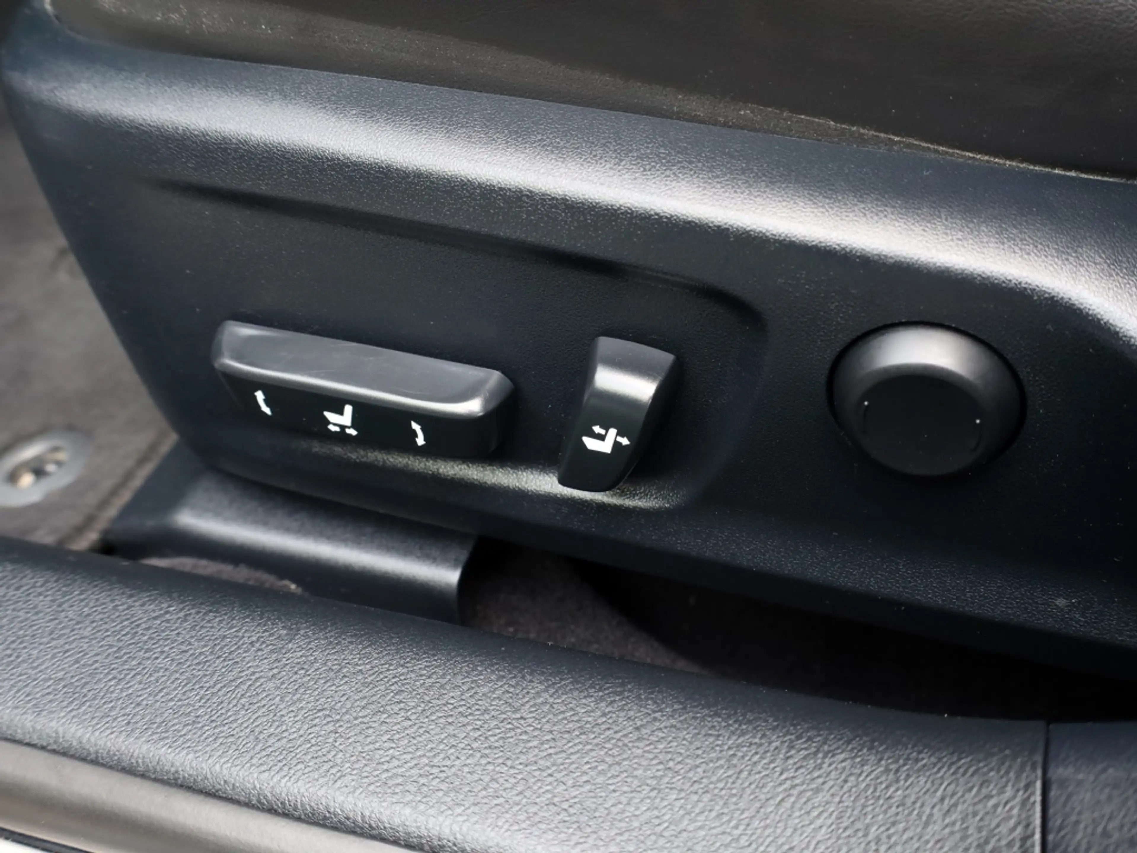 Lexus IS 300 300h Hybrid Luxury Line | Mark Levinson | Stoelven — photo 26