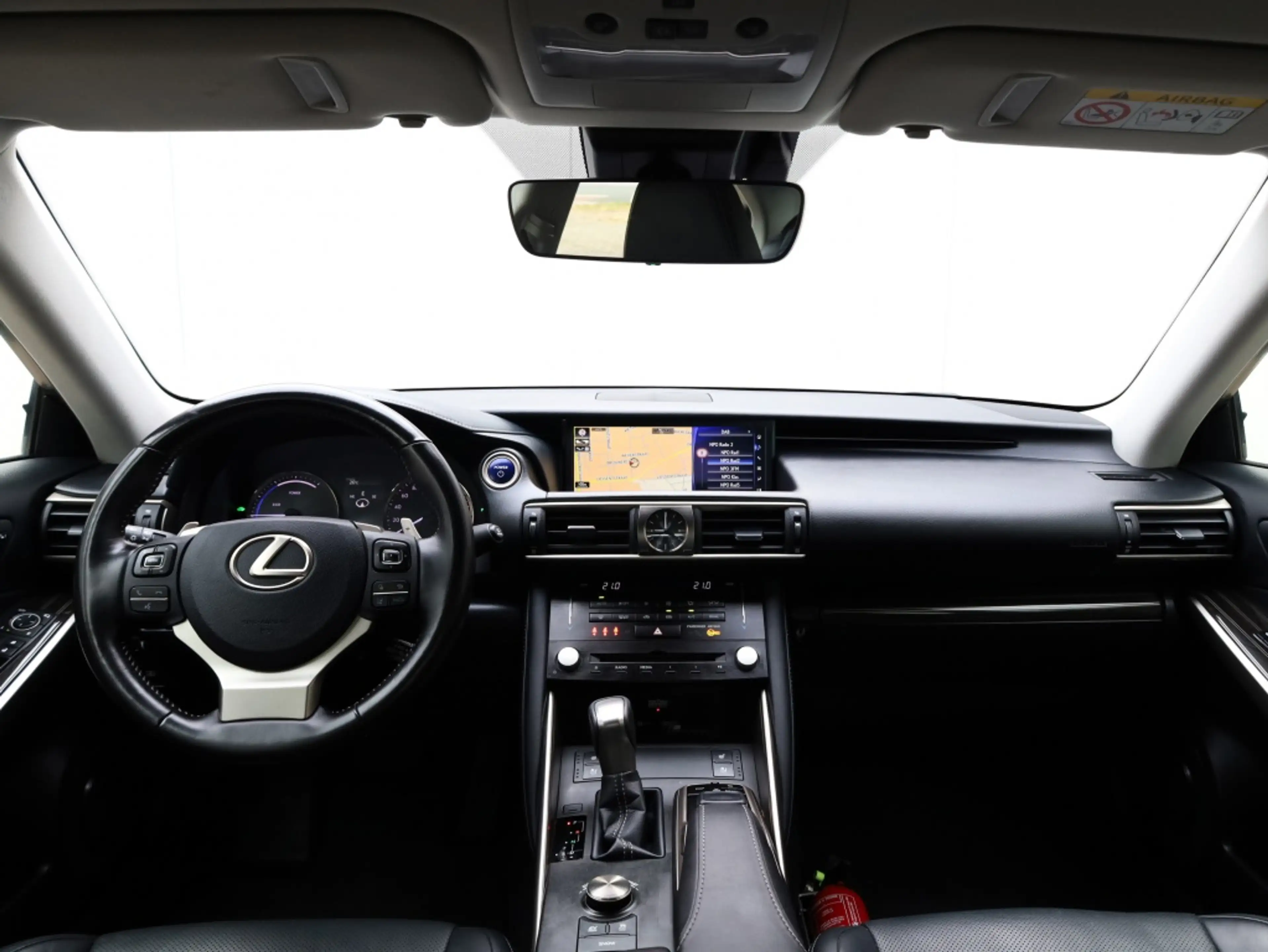 Lexus IS 300 300h Hybrid Luxury Line | Mark Levinson | Stoelven — photo 14