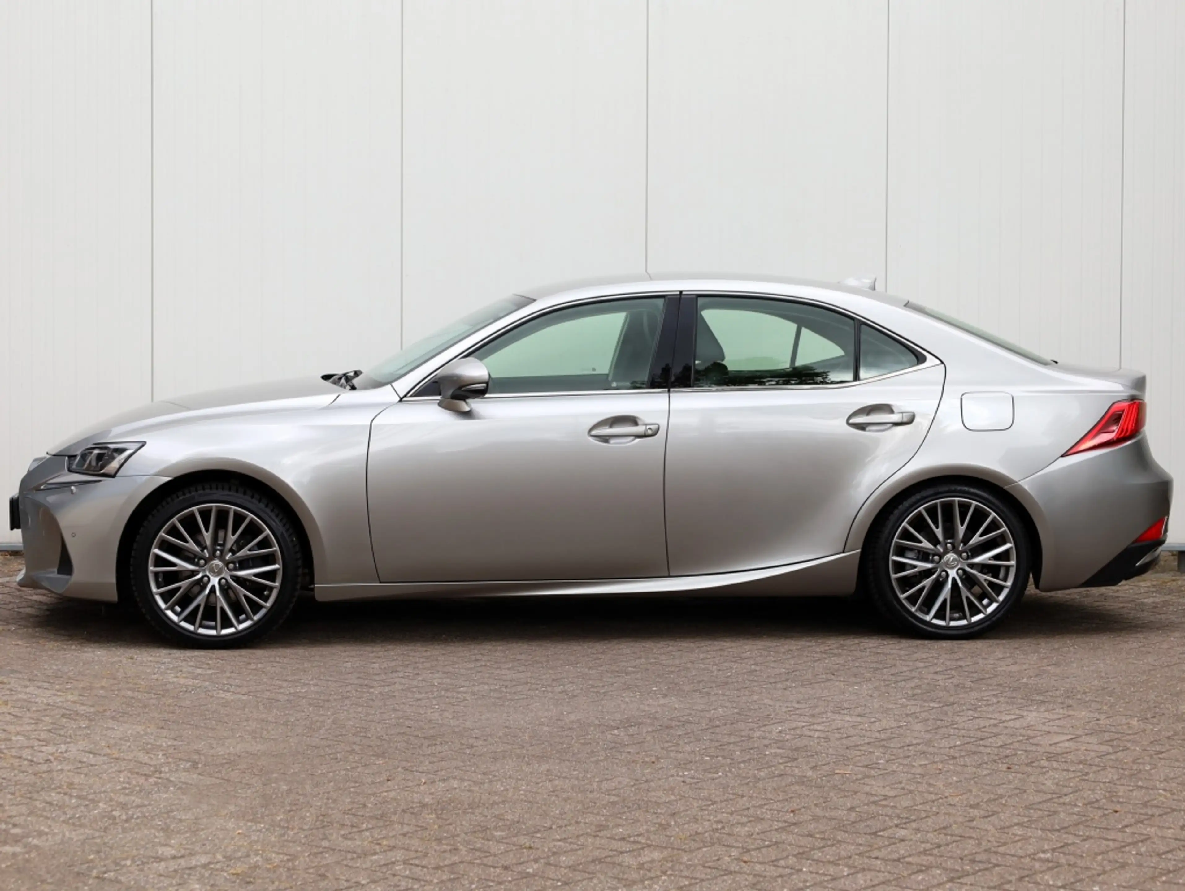 Lexus IS 300 300h Hybrid Luxury Line | Mark Levinson | Stoelven — photo 5