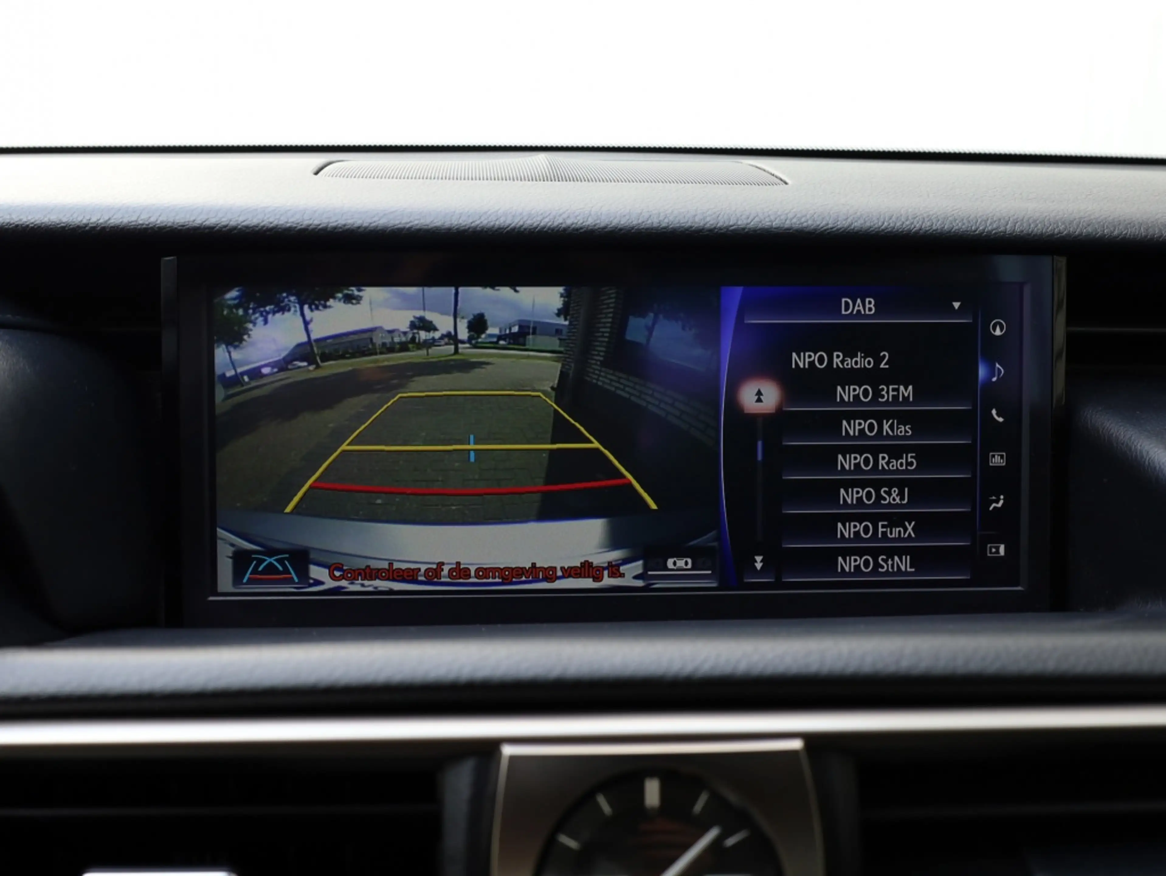 Lexus IS 300 300h Hybrid Luxury Line | Mark Levinson | Stoelven — photo 15
