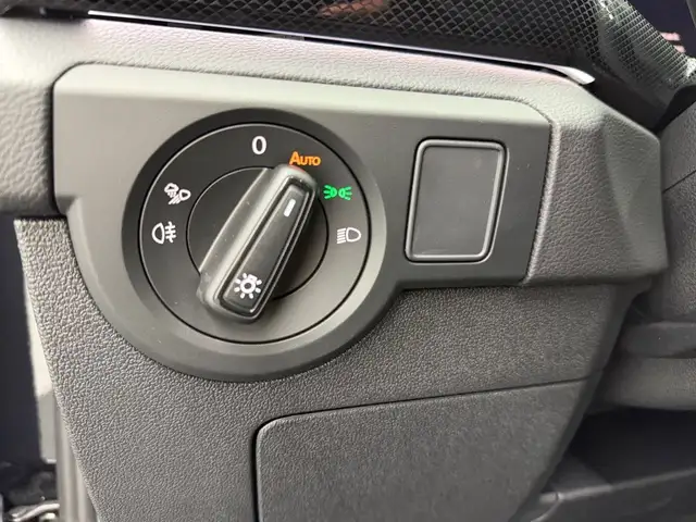 Volkswagen T-Cross view 10