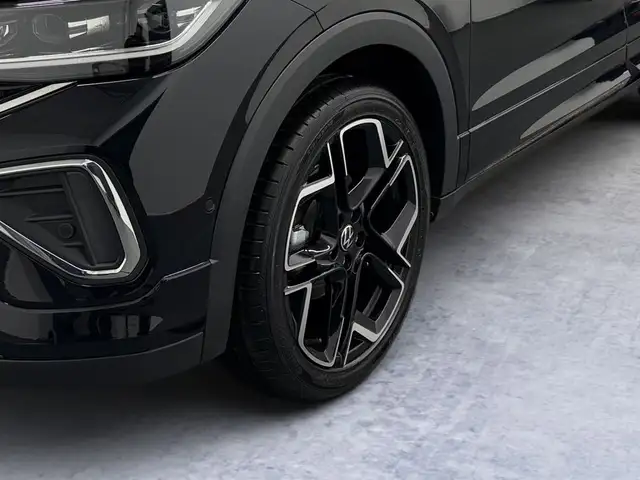 Volkswagen T-Cross view 6