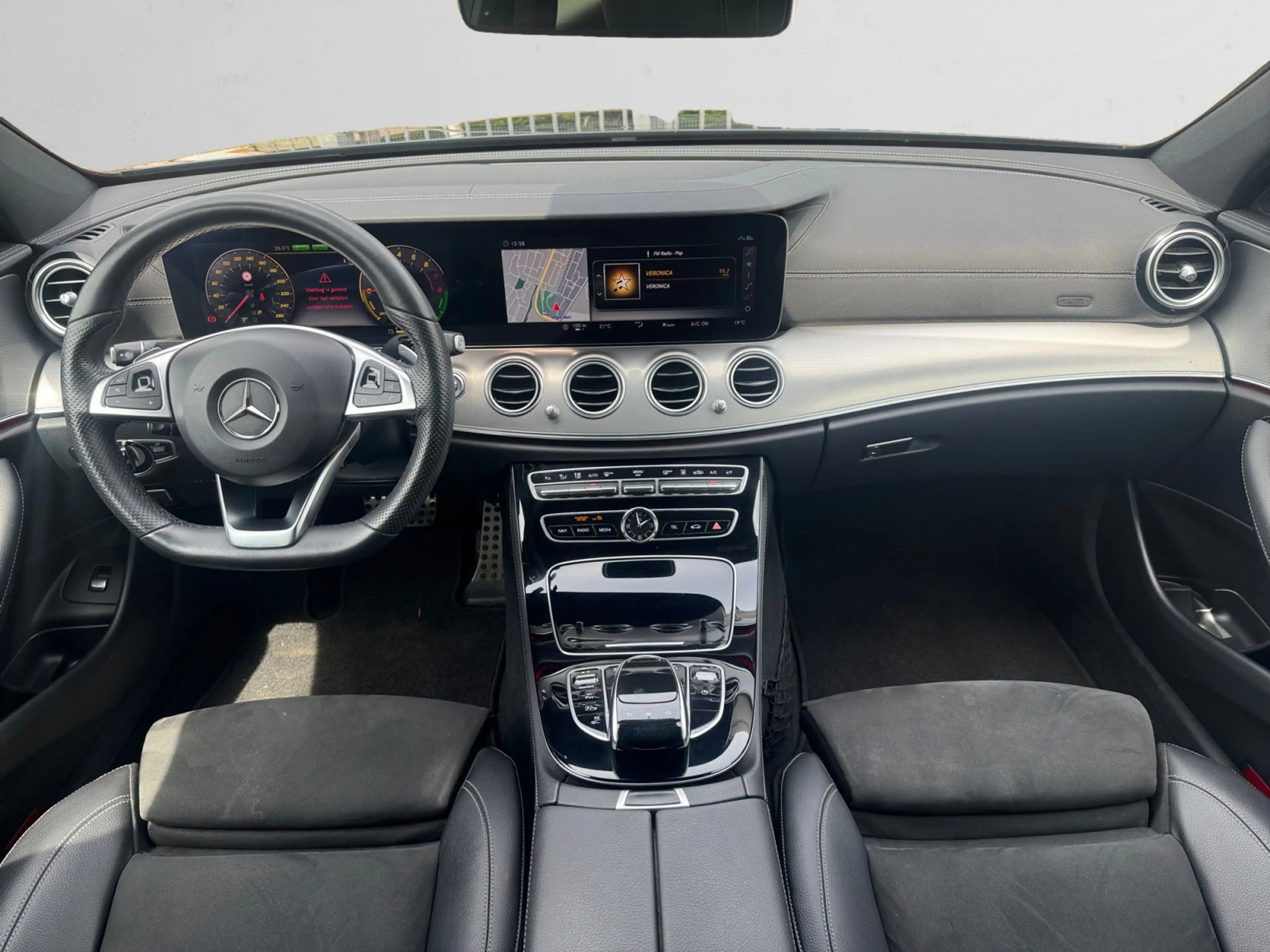 Mercedes-Benz E 350 e AMG 300pk NAP 83dkm, Dealer Onderhouden, Carplay — photo 6