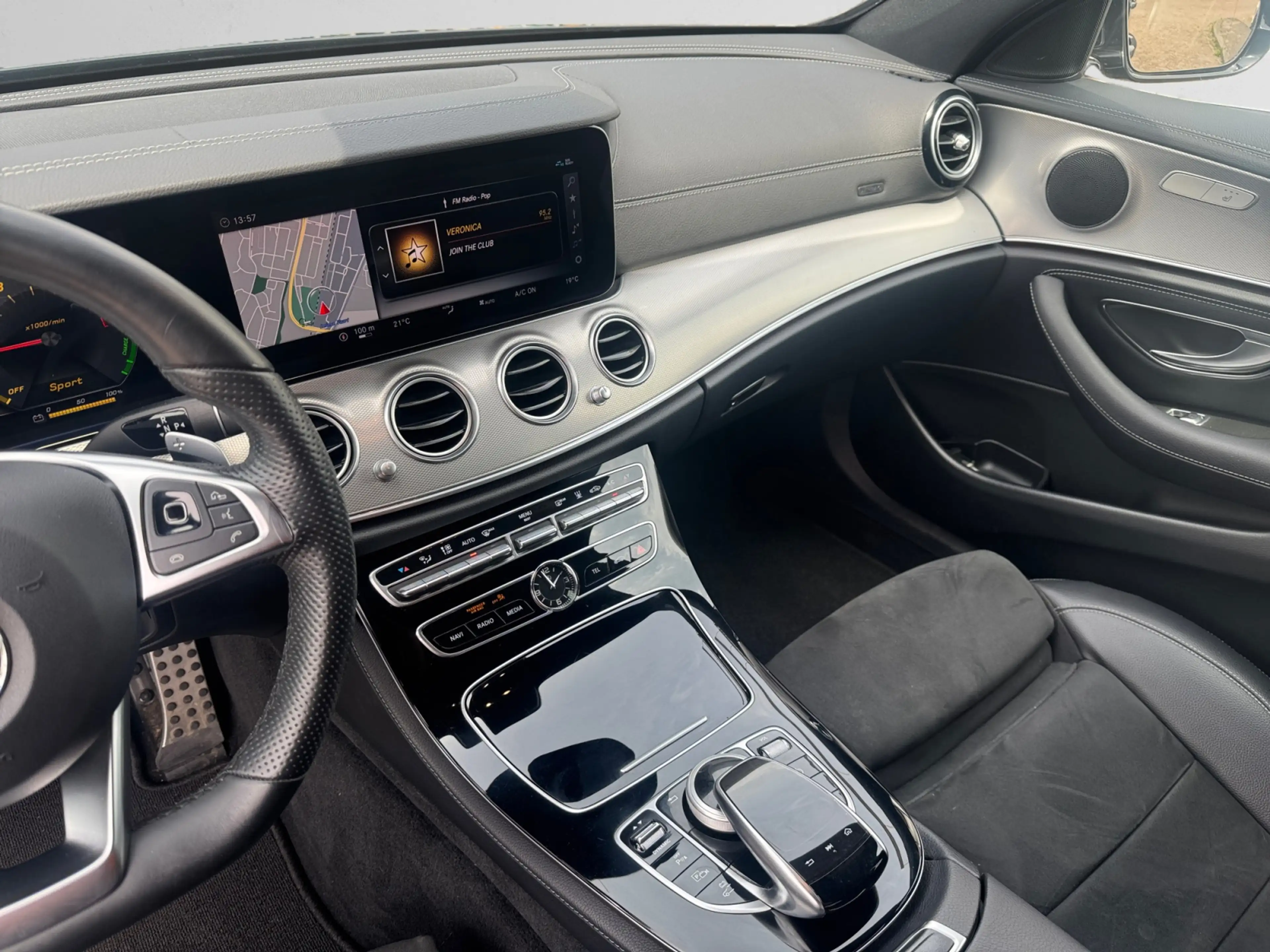 Mercedes-Benz E 350 e AMG 300pk NAP 83dkm, Dealer Onderhouden, Carplay — photo 7