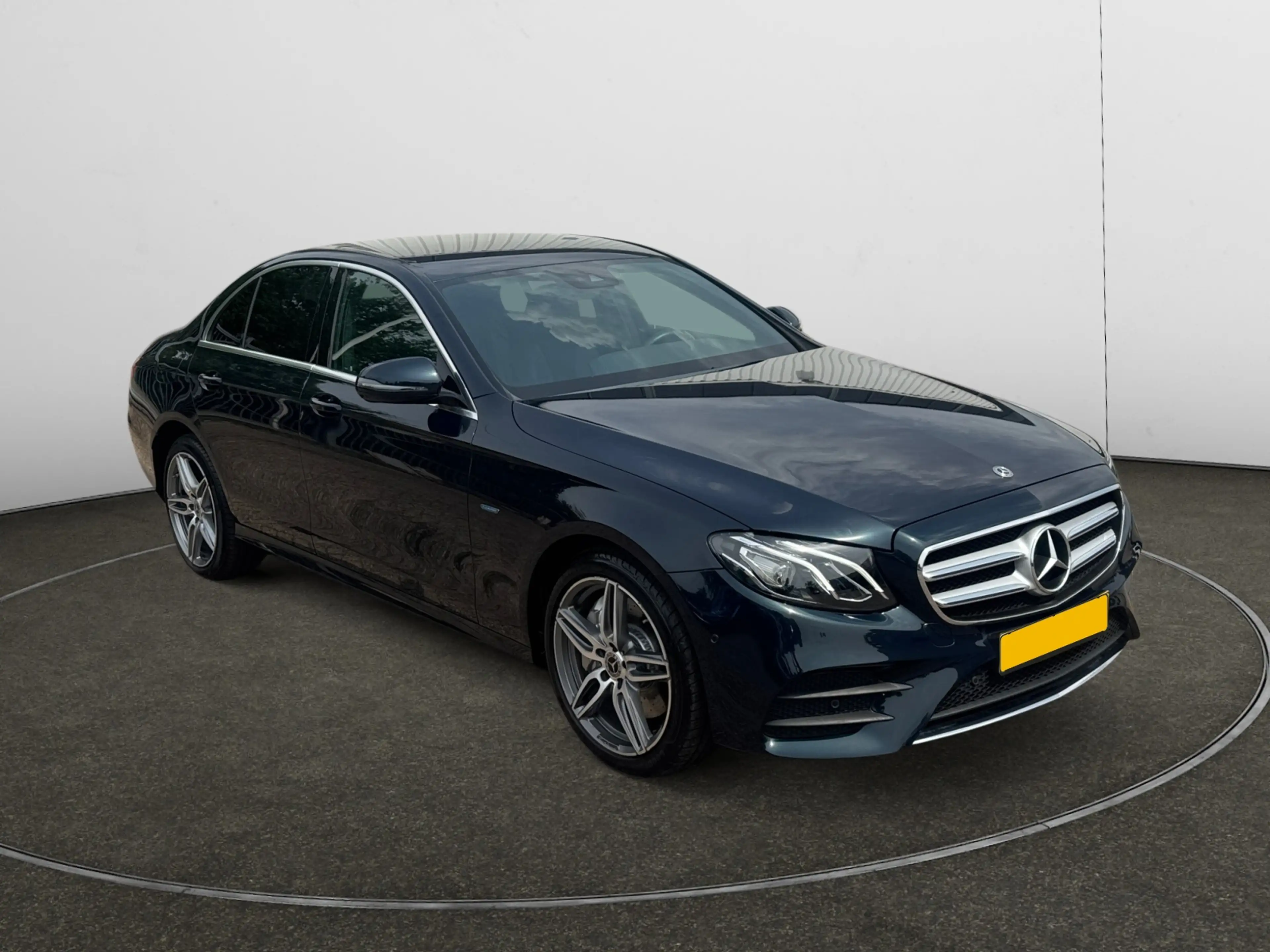 Mercedes-Benz E 350 e AMG 300pk NAP 83dkm, Dealer Onderhouden, Carplay — photo 4