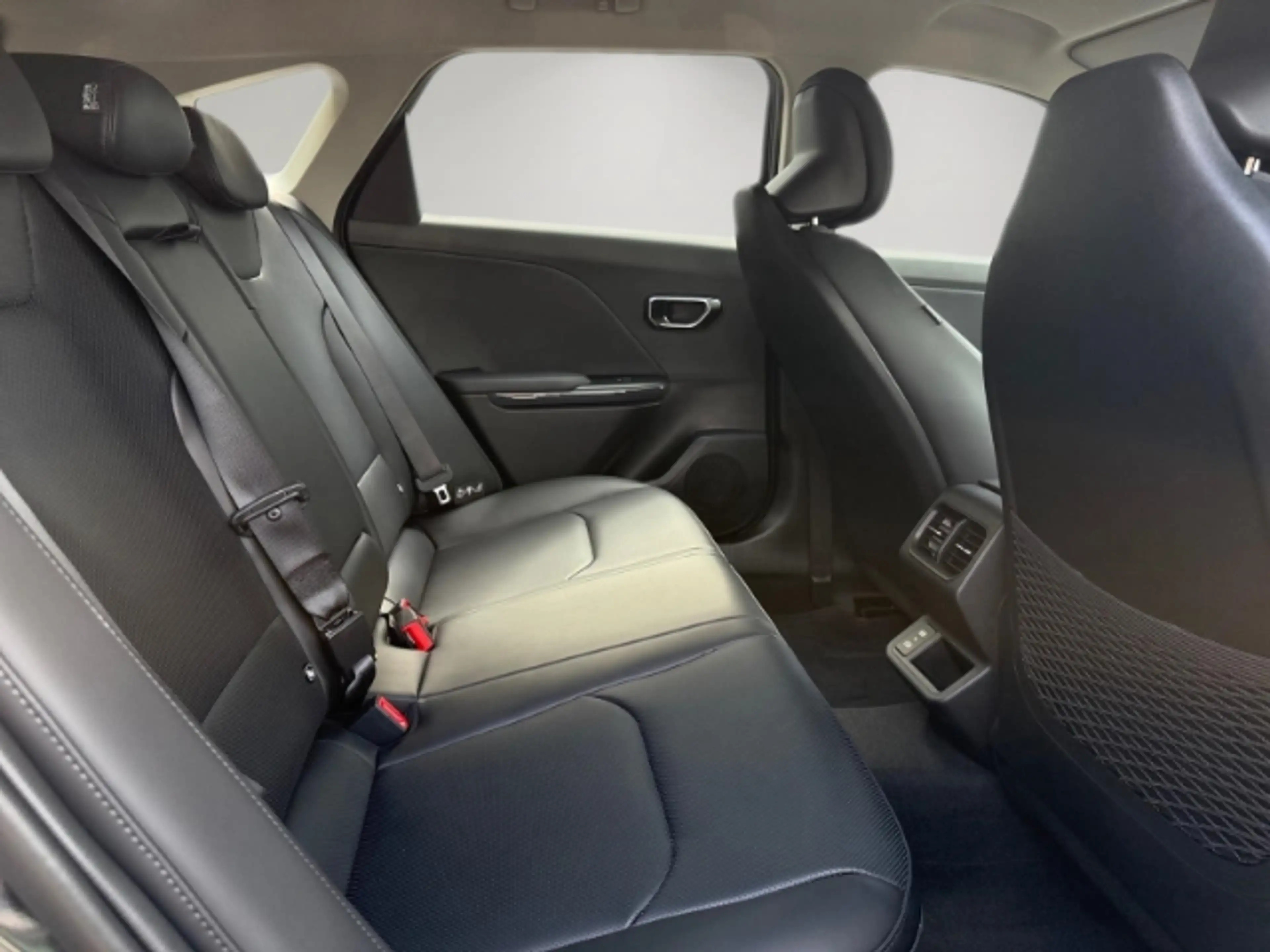 Kia K4 Vision 1.6 CARPLAY,SITZHZG,NAVI,KAMERA,DAB,LED — photo 13