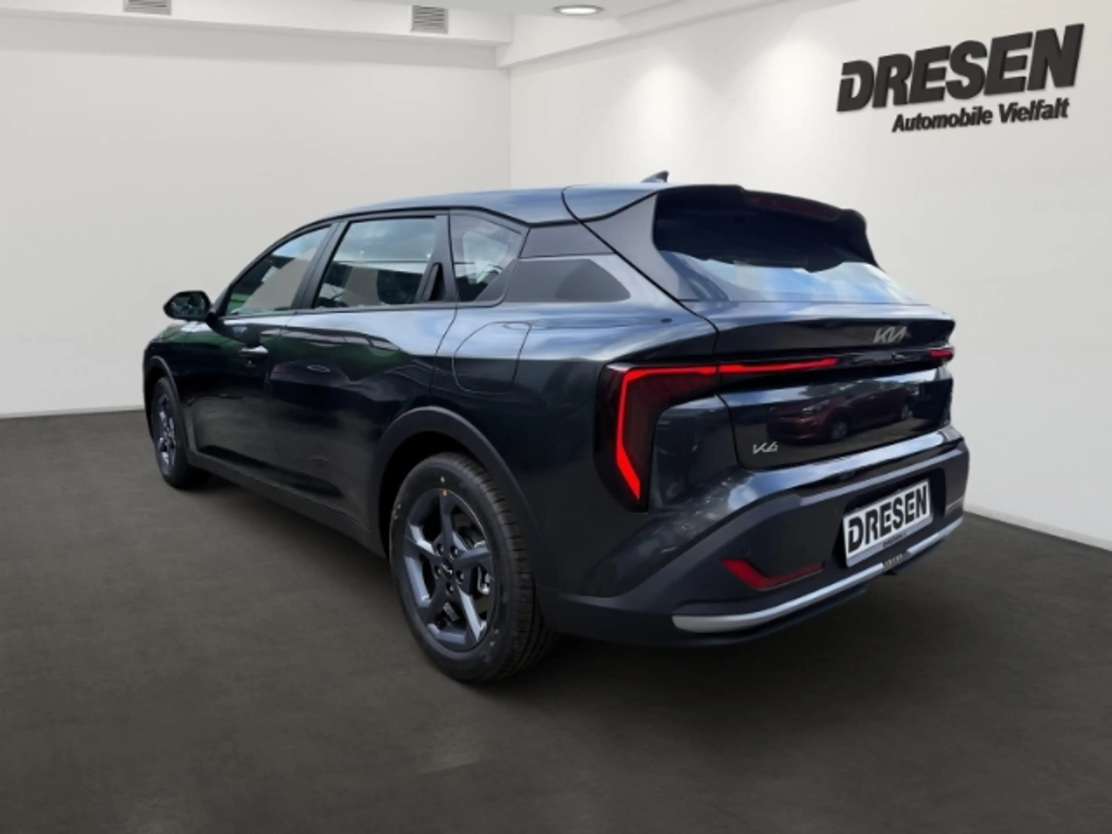 Kia K4 Vision 1.6 CARPLAY,SITZHZG,NAVI,KAMERA,DAB,LED — photo 4