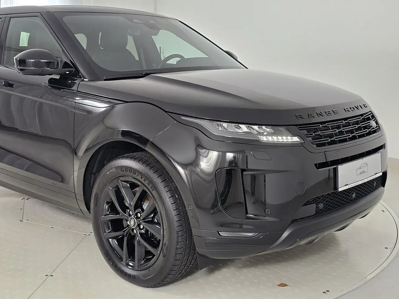 Land Rover Range Rover Evoque 2026 — фото 9
