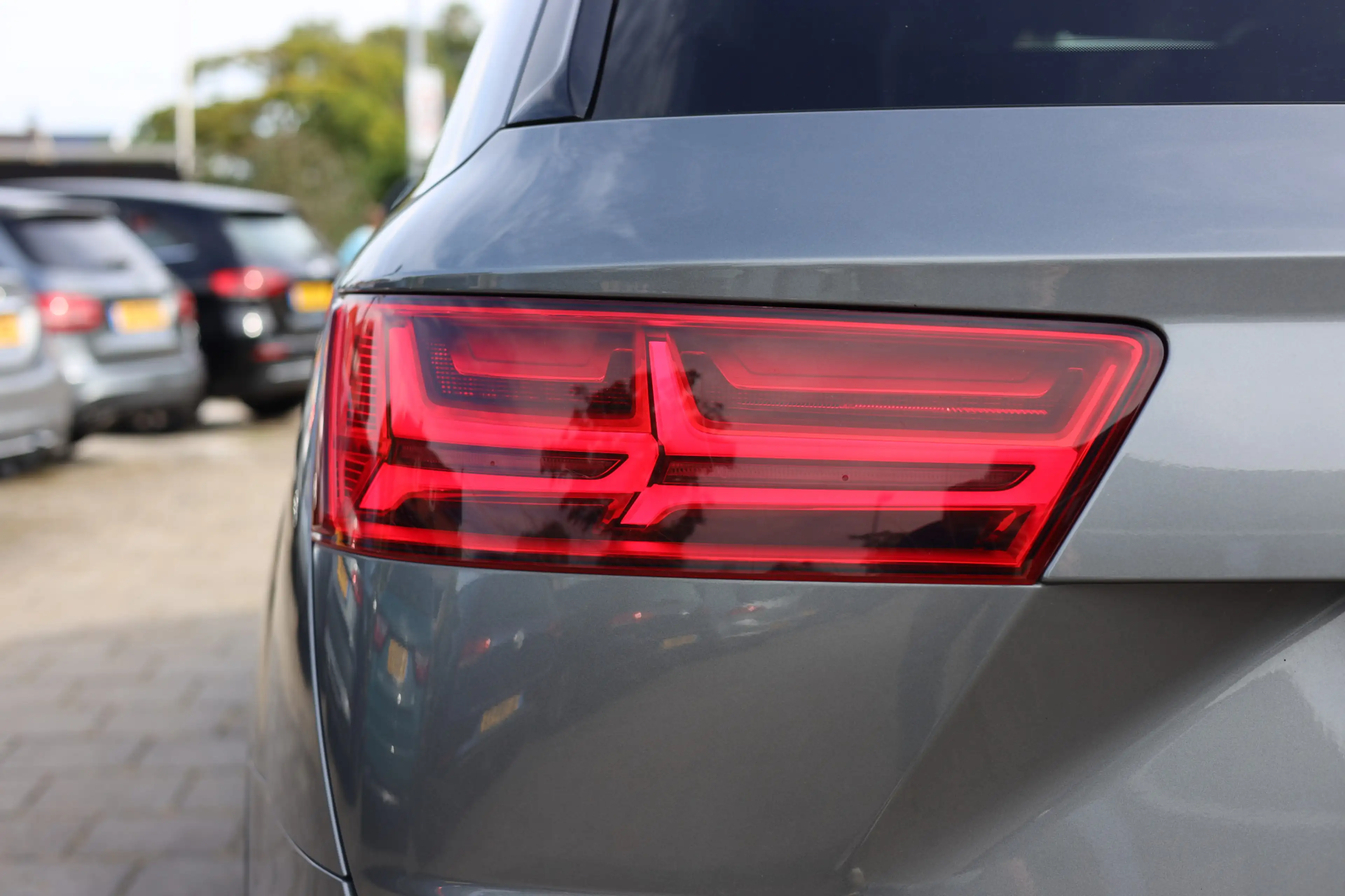 Audi Q7 e-tron 3.0 TDI QUATTRO SPORT S-LINE | PANO | BOSE — photo 9