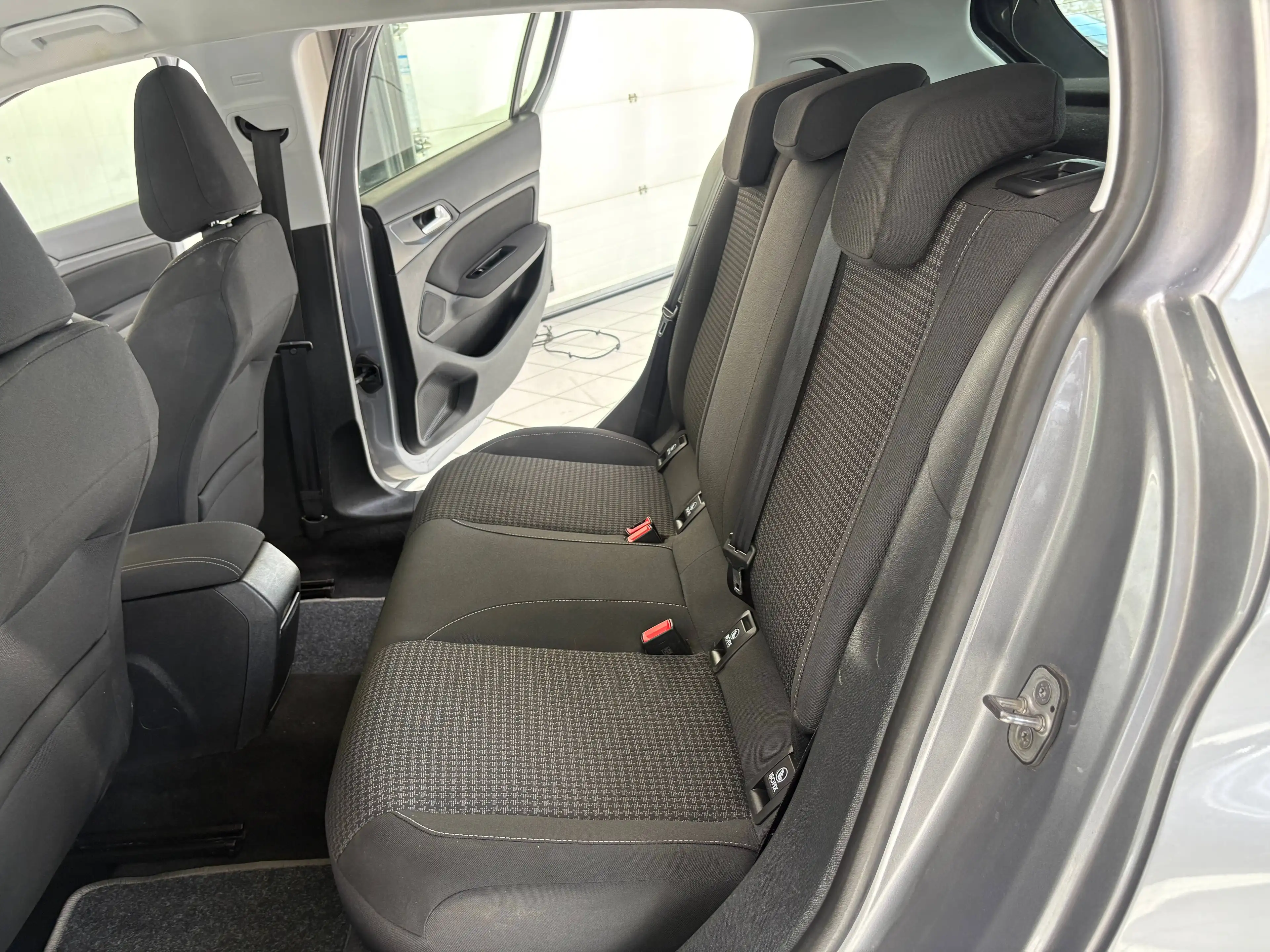 Peugeot 308 308 1.5 HDi *GPS * PDC * CARPLAY * CARNET * — photo 10