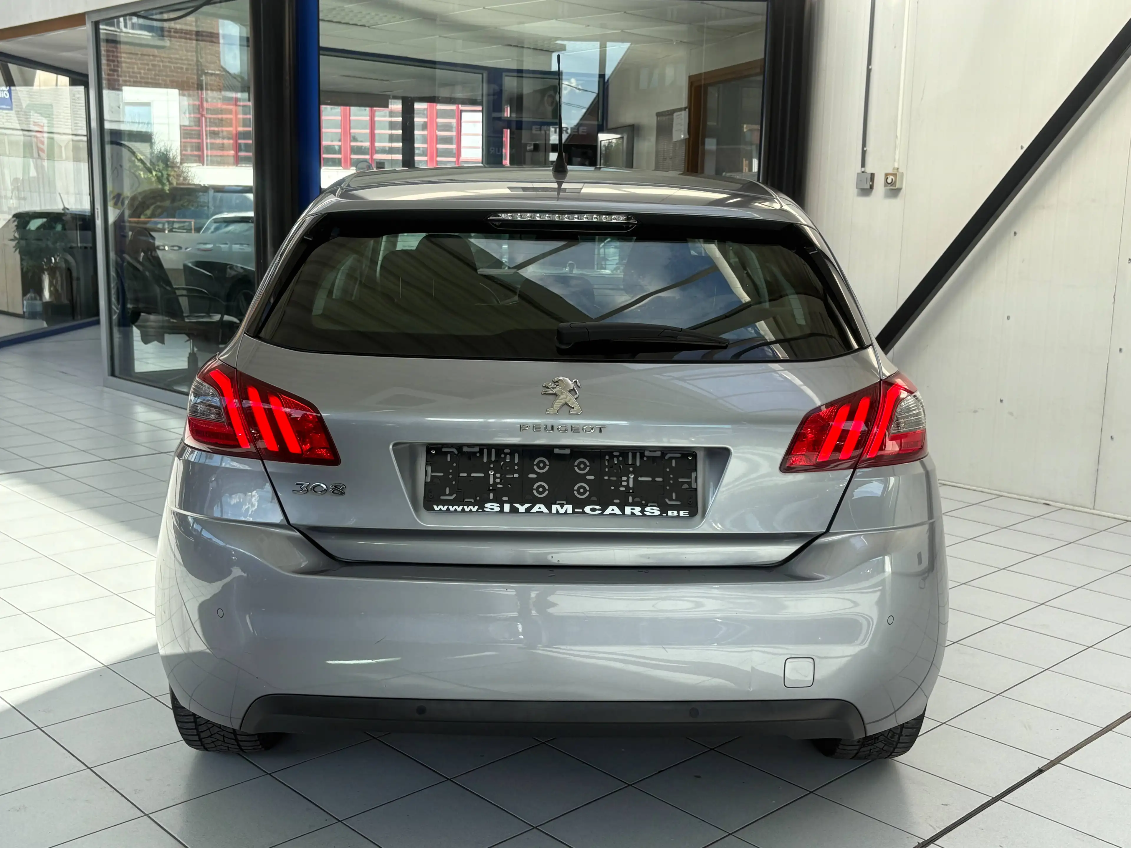 Peugeot 308 308 1.5 HDi *GPS * PDC * CARPLAY * CARNET * — photo 4