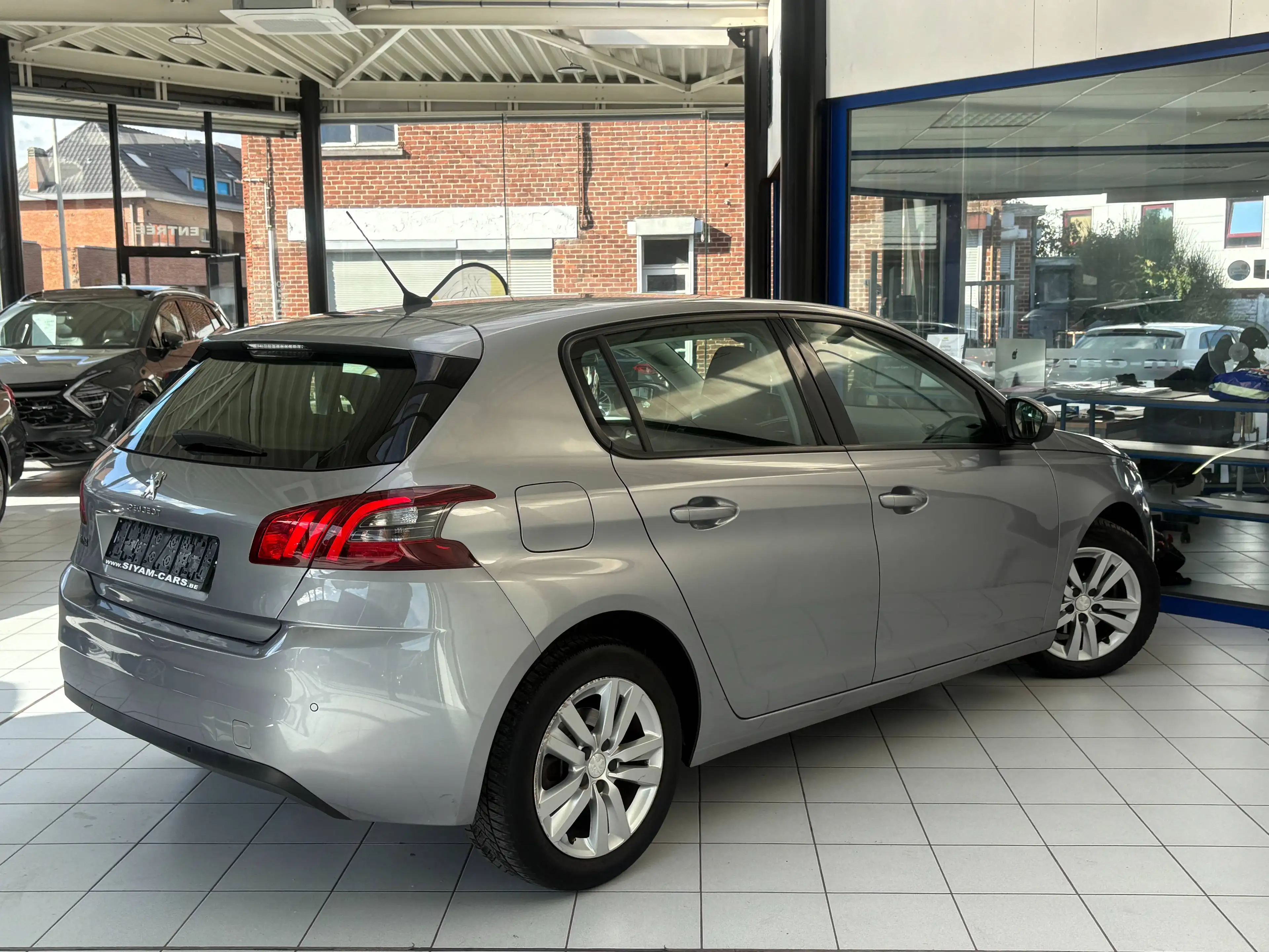 Peugeot 308 308 1.5 HDi *GPS * PDC * CARPLAY * CARNET * — photo 5