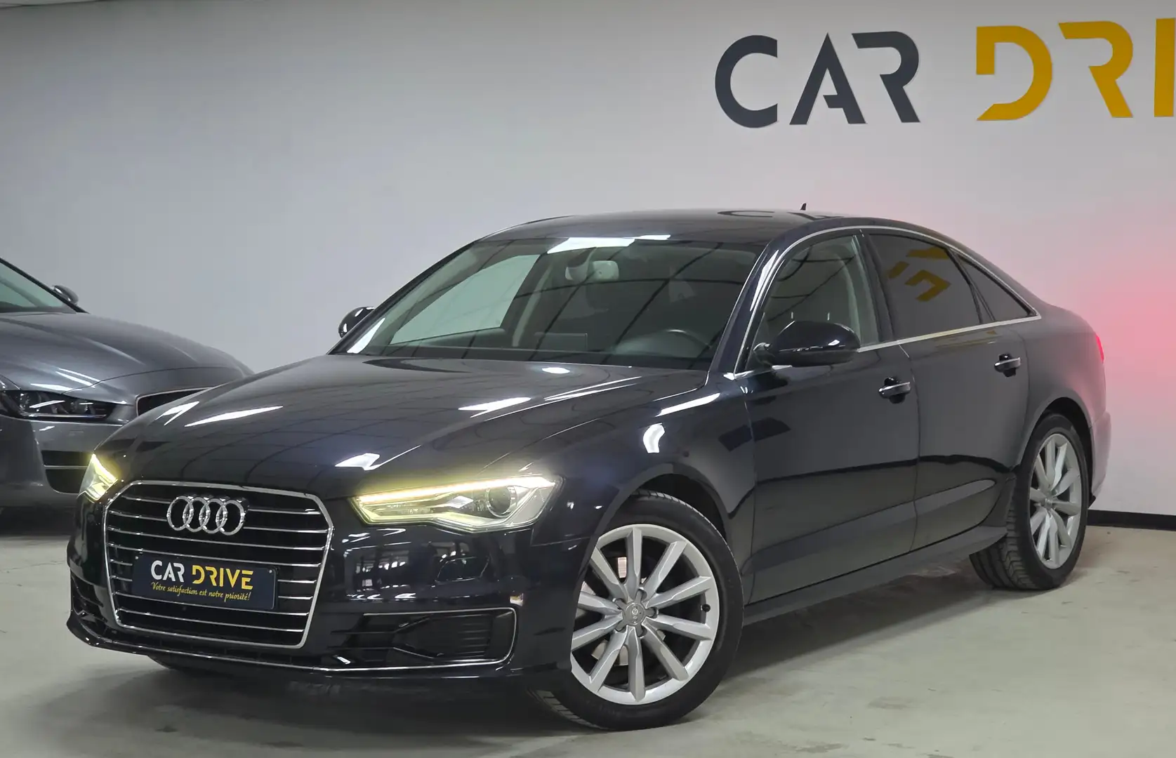 Audi A6 2.0 TDi CAMERA/CAPTEURS/CRUISE/CUIR/XENON/ATR Gris - 1