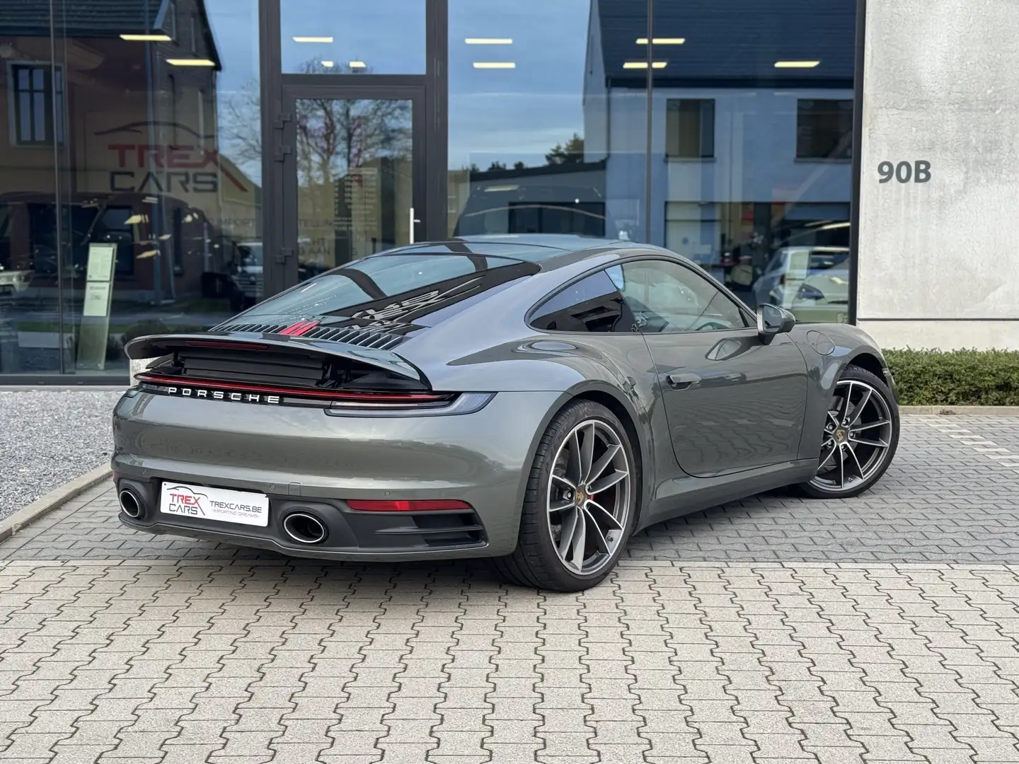 Porsche 992 911 Carrera 4S Sportuitlaat/ 360°/ Pano/ Bose Vert - 2