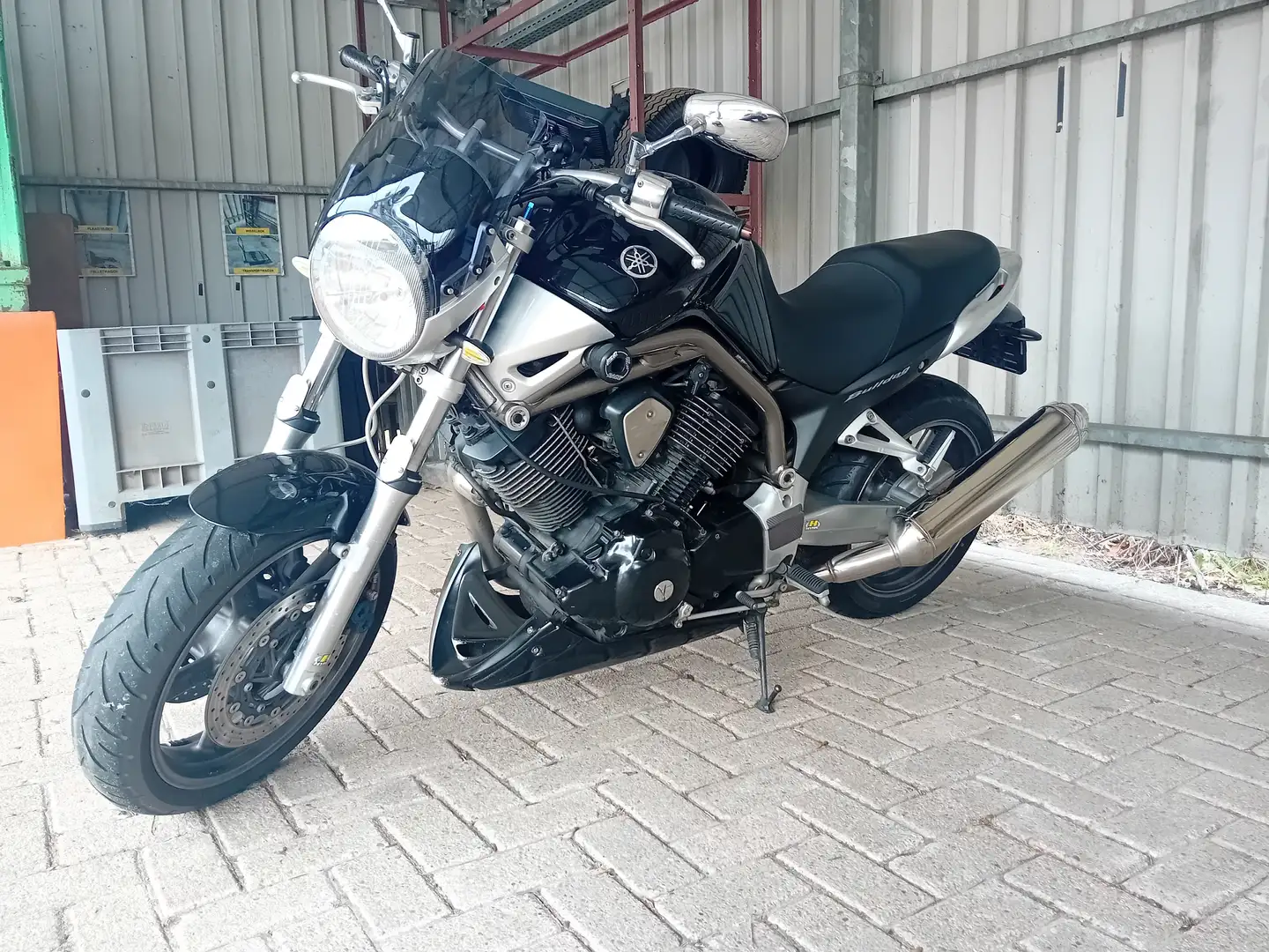 Yamaha BT 1100 Bulldog Zwart - 1