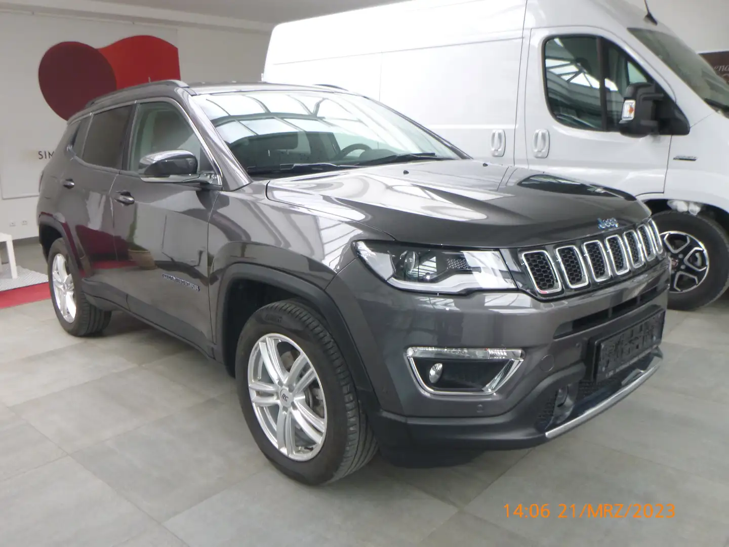 Jeep Compass Limited Plug-In Hybrid 4WD (M7) - 2