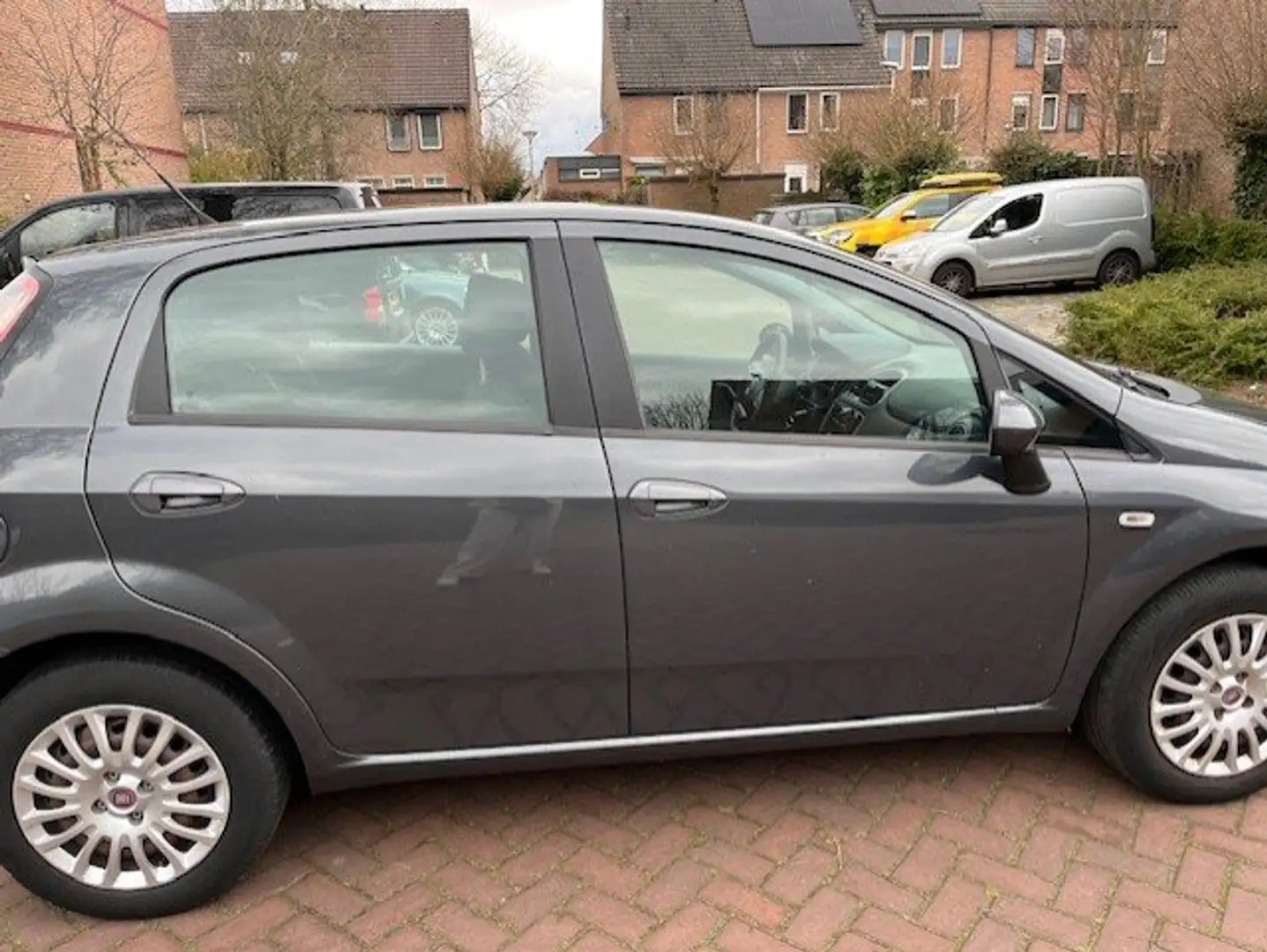 Fiat Punto Punto+1.2+Pop Grijs - 2