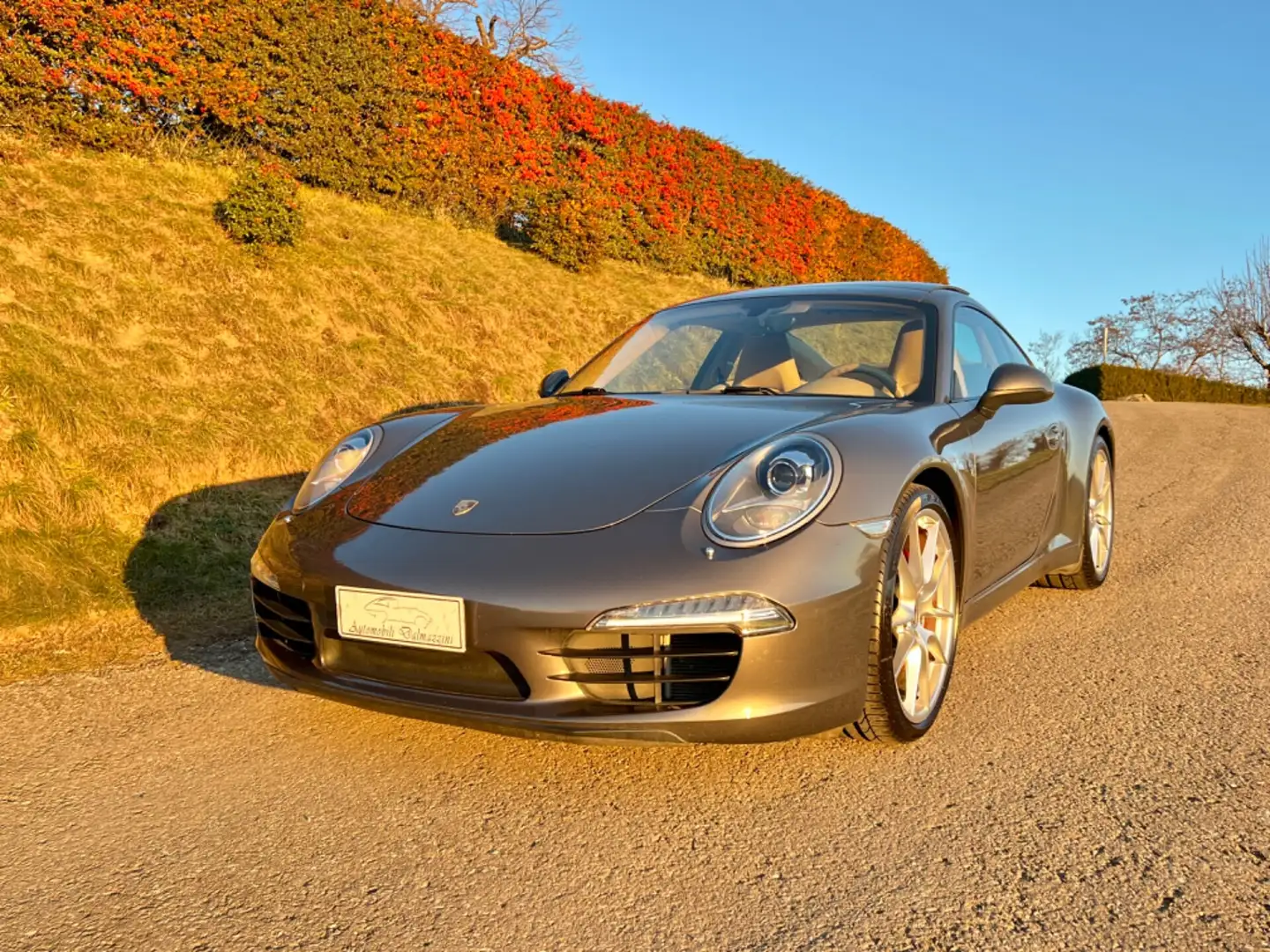 Porsche 991 S Coupè Manuale Grijs - 2