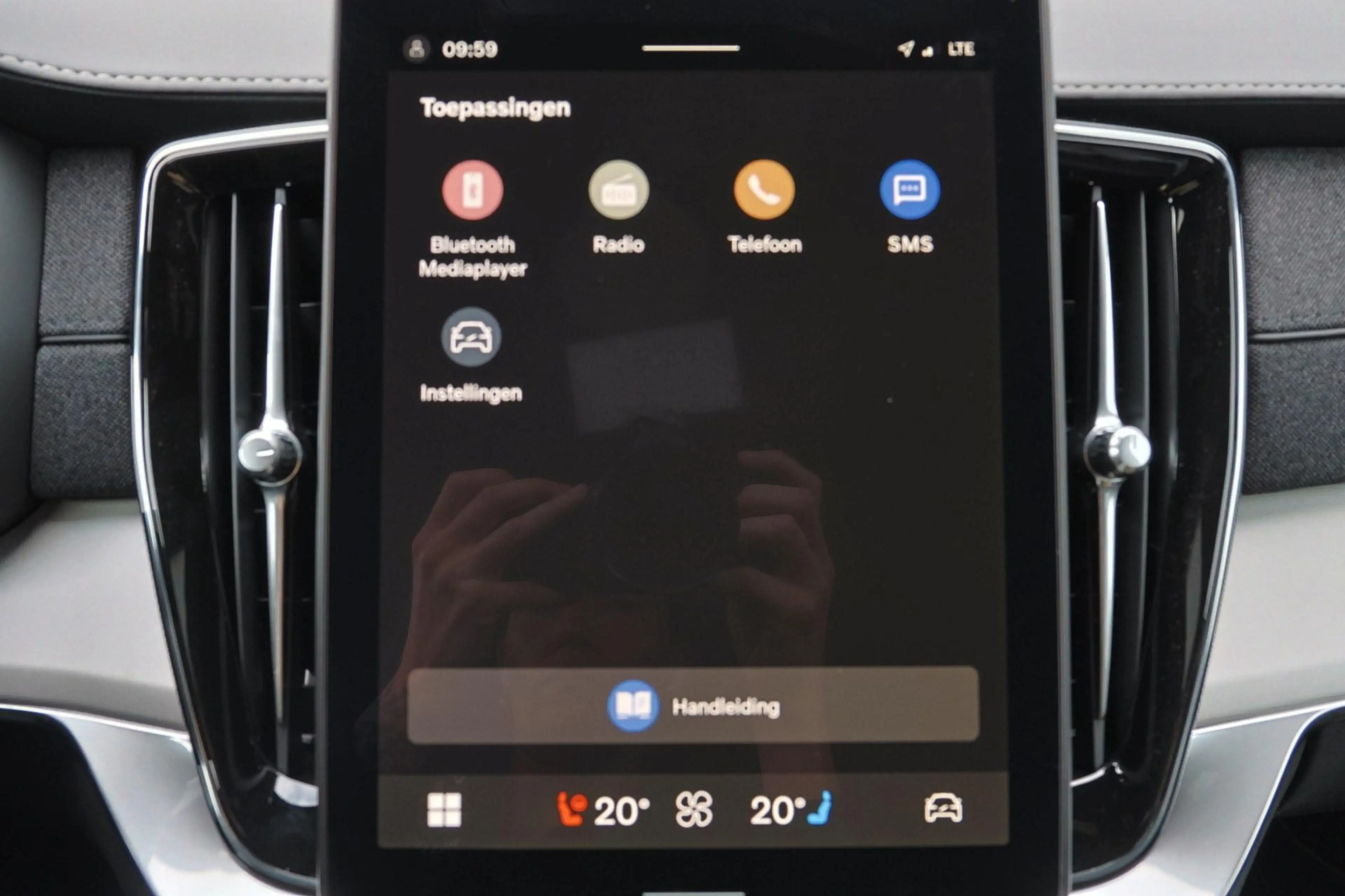 Volvo XC90 T8 Recharge AWD Ultra Black Ed. Exec. - Luchtverin — photo 6