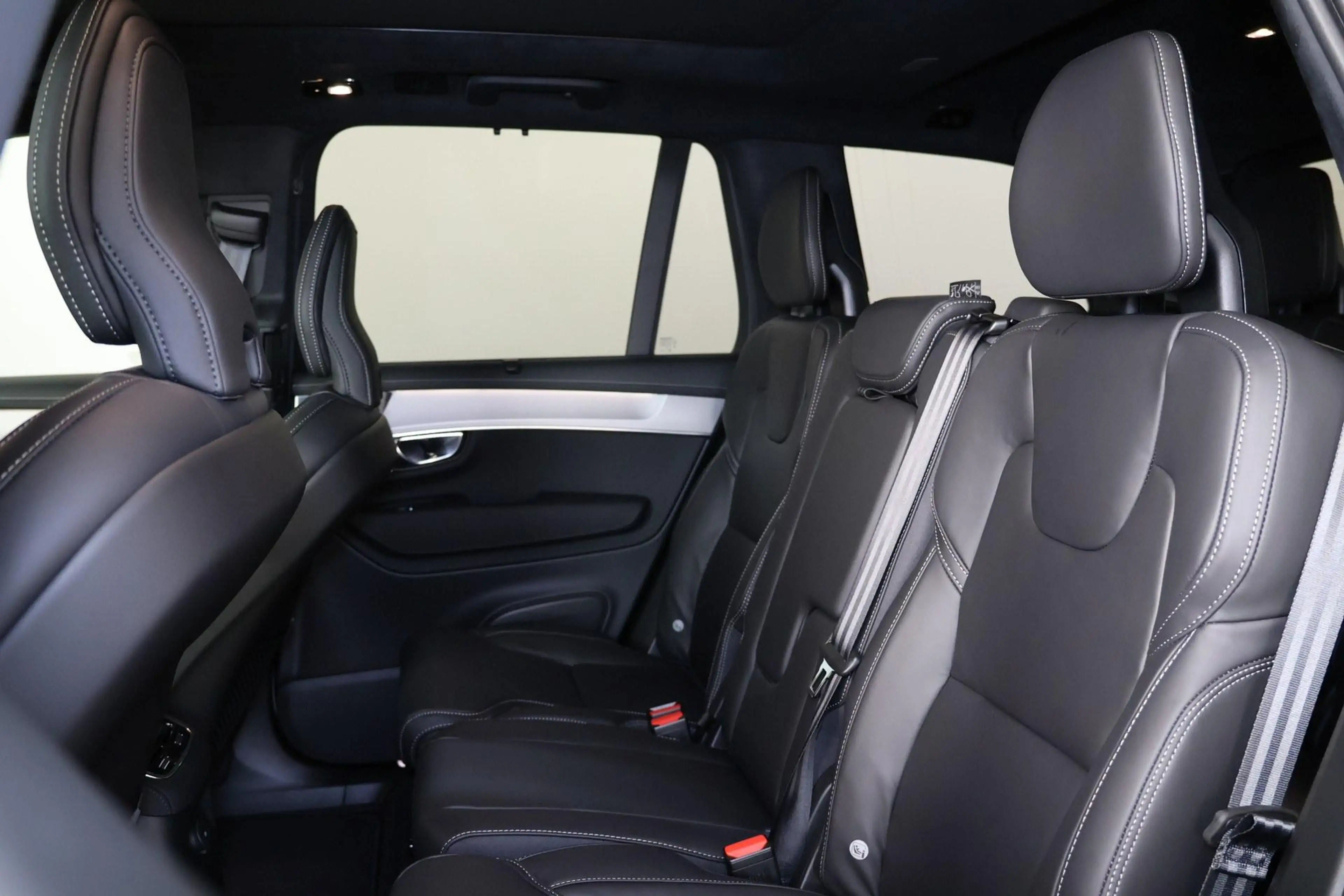Volvo XC90 T8 Recharge AWD Ultra Black Ed. Exec. - Luchtverin — photo 15