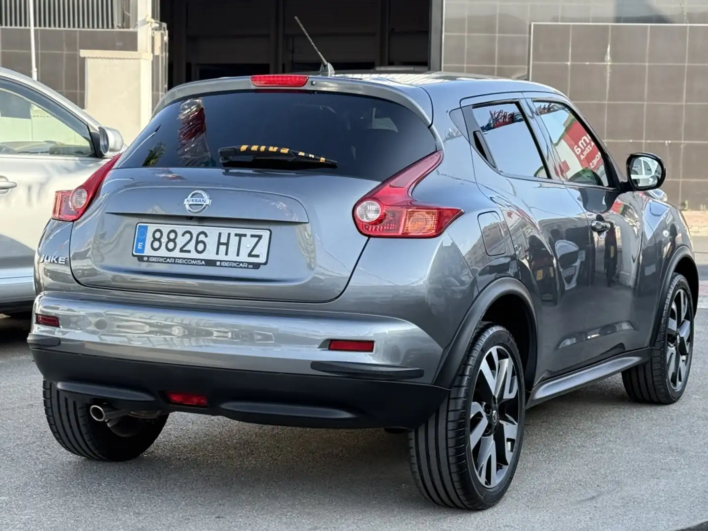 Nissan Juke 1.6i N-Tec CVT Gris - 2