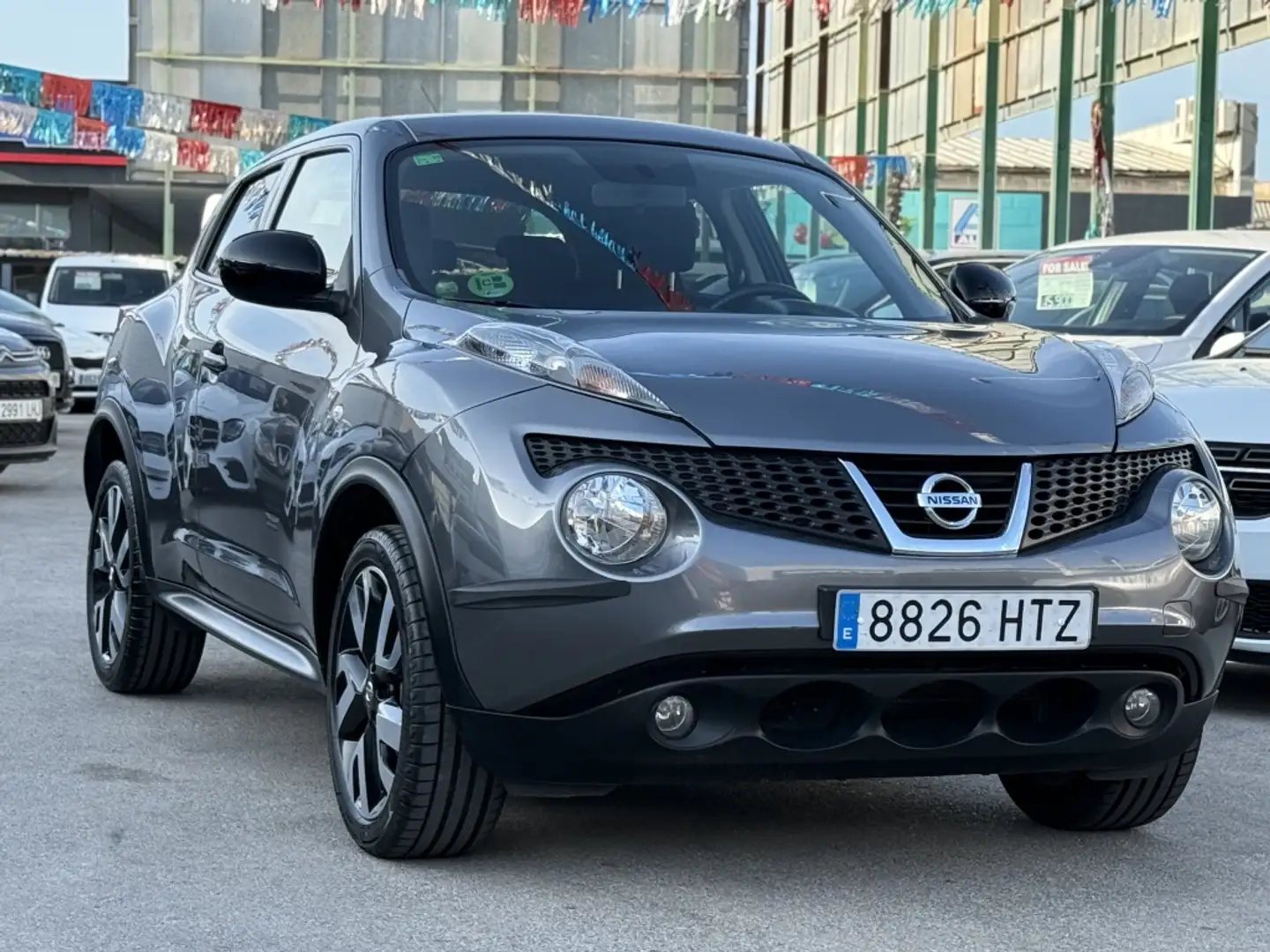 Nissan Juke 1.6i N-Tec CVT Gris - 1