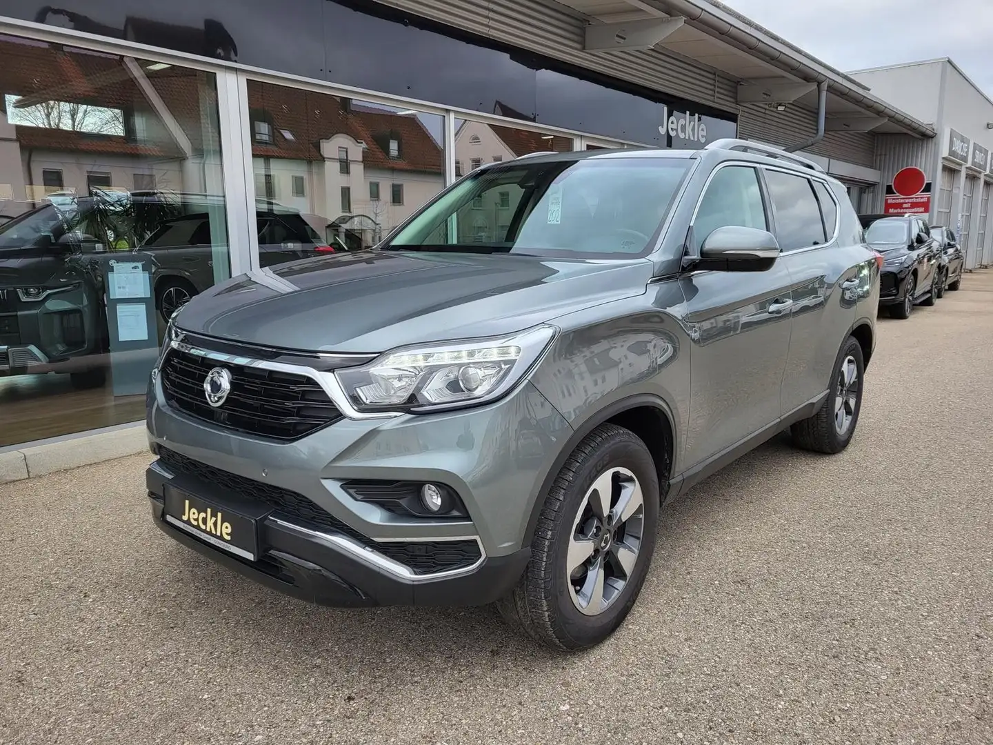 SsangYong Rexton 2.2 e-XDi*Sapphire*vom KGM Partner Gris - 1
