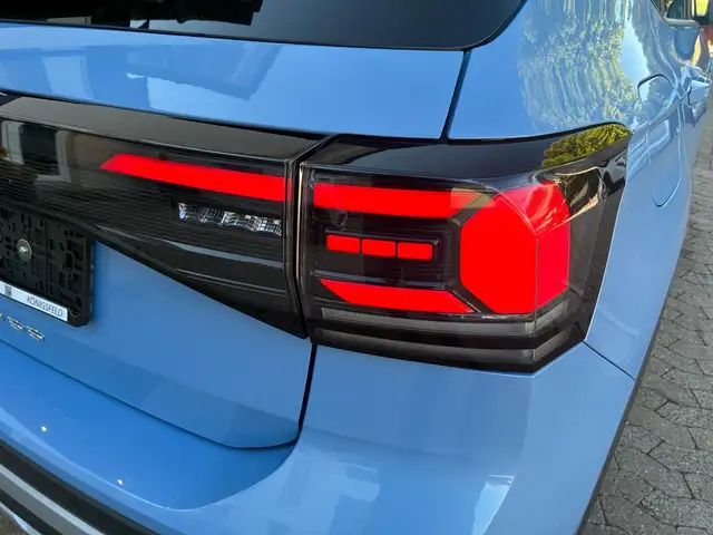 Volkswagen T-Cross view 7