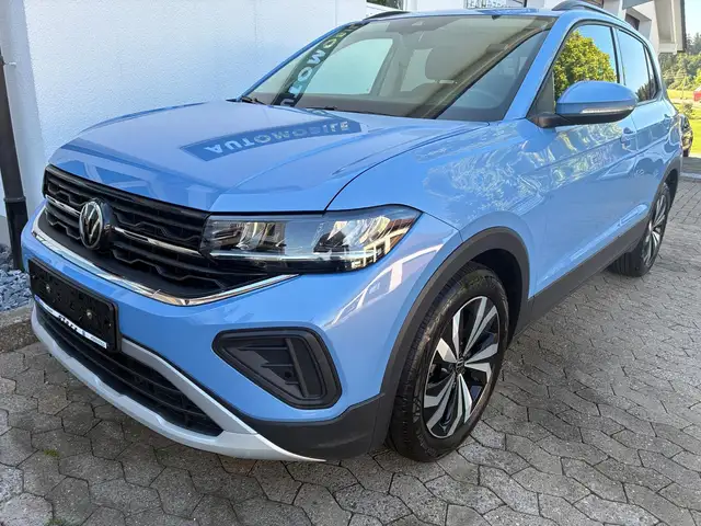Volkswagen T-Cross view 2