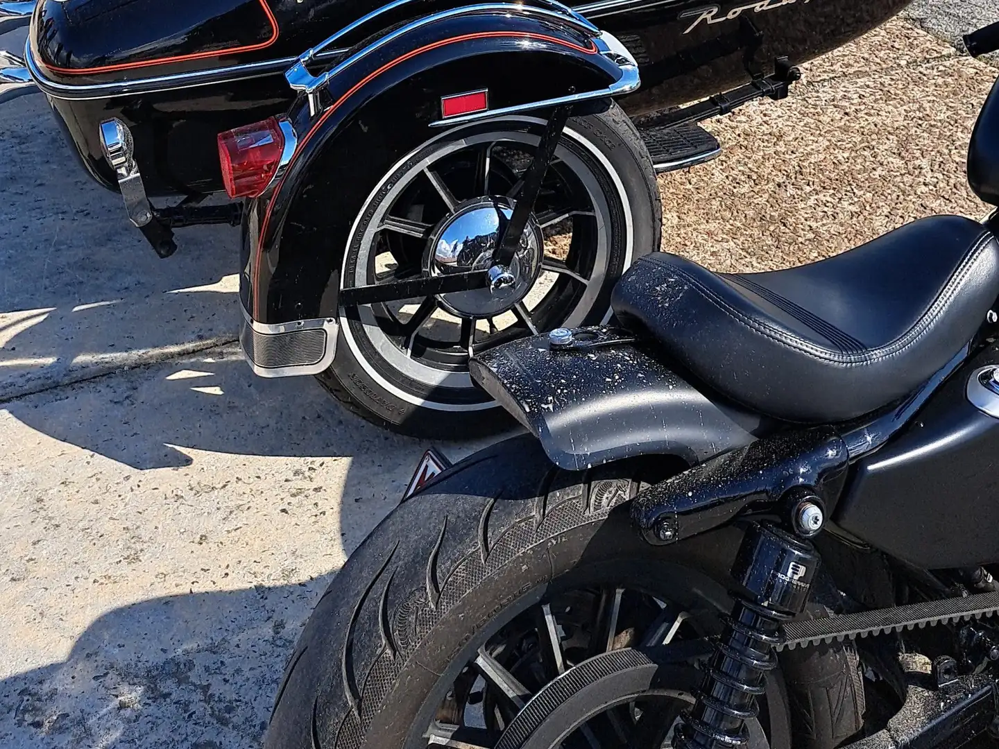 Harley-Davidson Road King sidecar Noir - 2