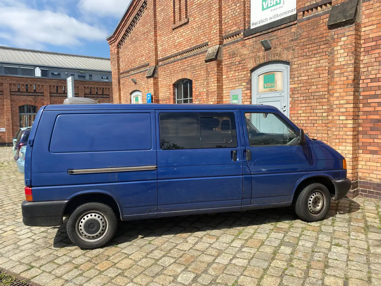 Volkswagen Transporter T4 2,5 TDI. langer Radstand, Camperausbau simpel, foto 5