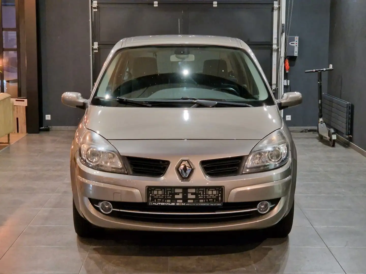 Renault Scenic Exception 2.0 16V*Keyless Go*AHK*Xenon* Grau - 2