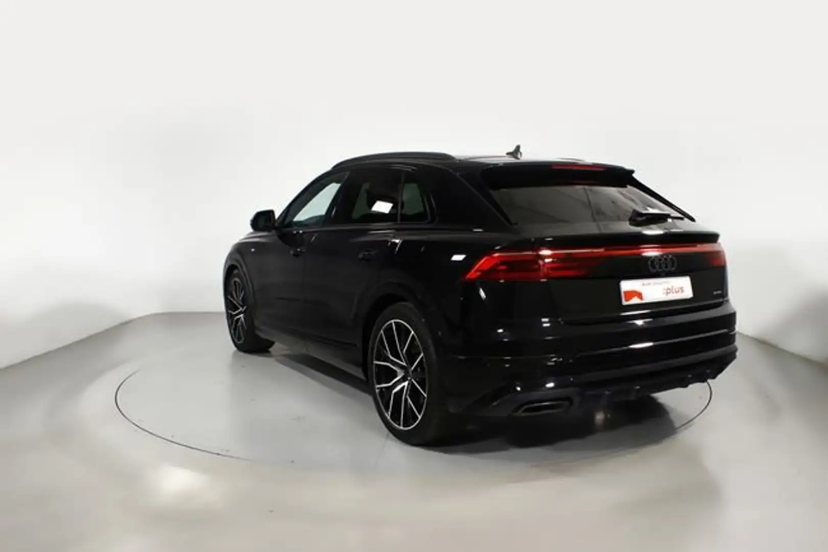 Audi Q8 SUV  Black line 55 TFSI e quattro 290 kW tiptronic Negro - 2