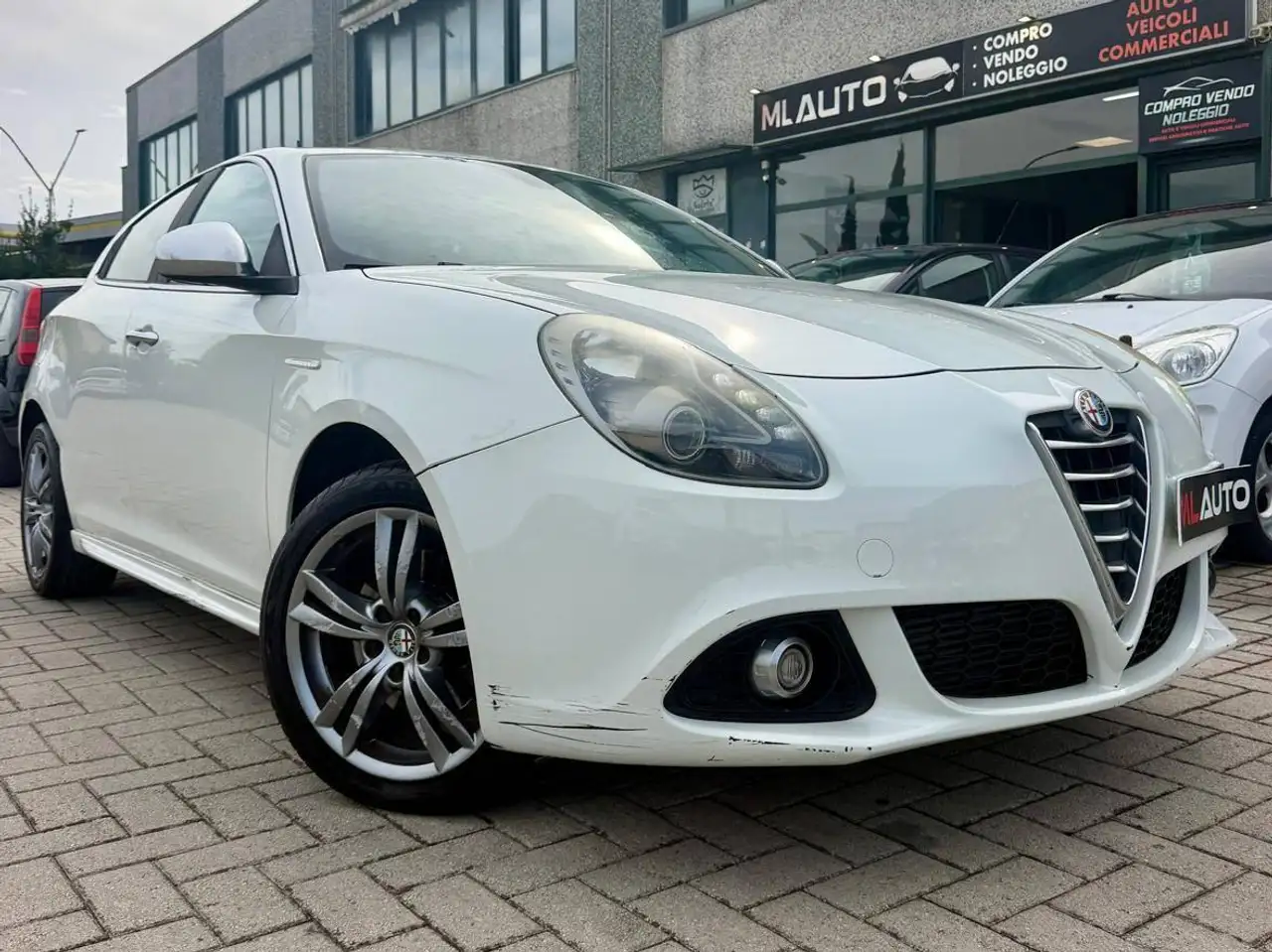 Alfa Romeo Giulietta Giulietta III 2010 2.0 jtdm Exclusive 150cv E5 — photo 1 of 10