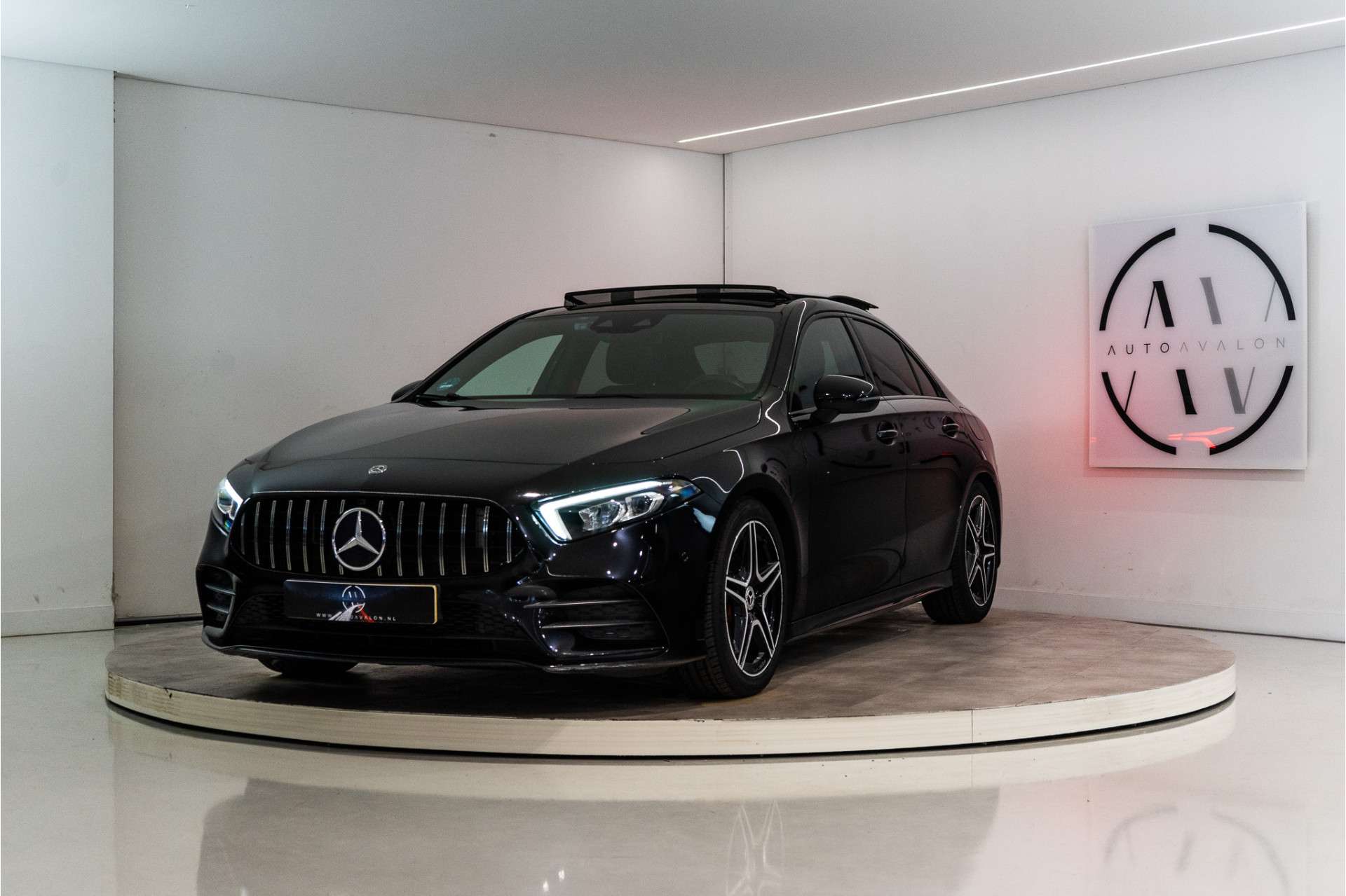 Mercedes-Benz A 180