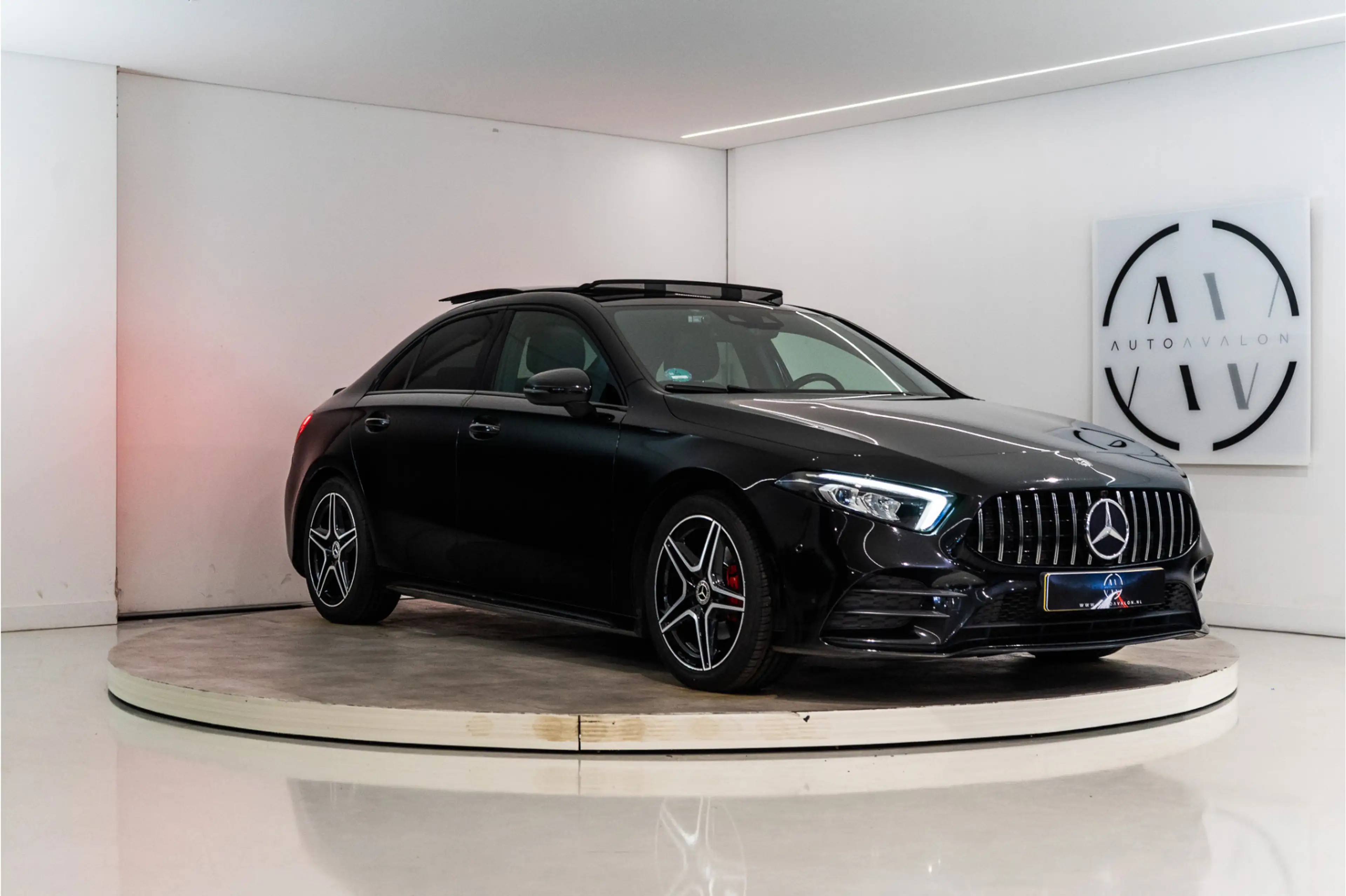 Mercedes-Benz A 180 Business Solution AMG 136PK | A35 Optiek | Pano | — photo 4