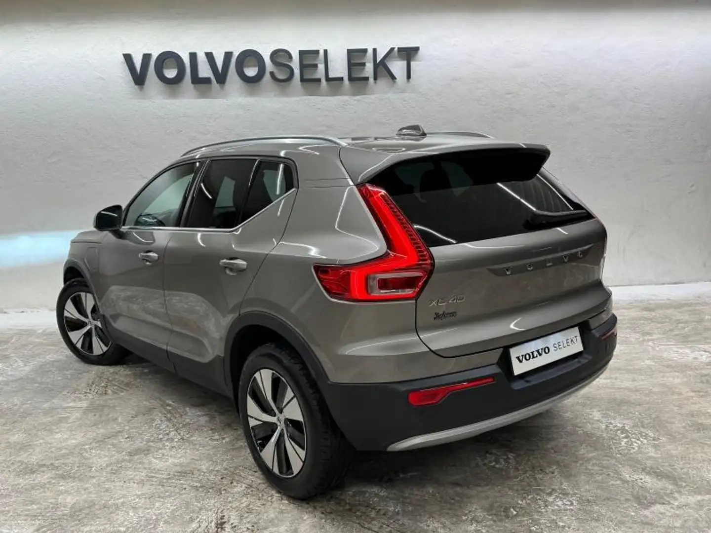 Volvo XC40 T5 Recharge 180 + 82ch Inscription Business DCT 7 Gris - 2