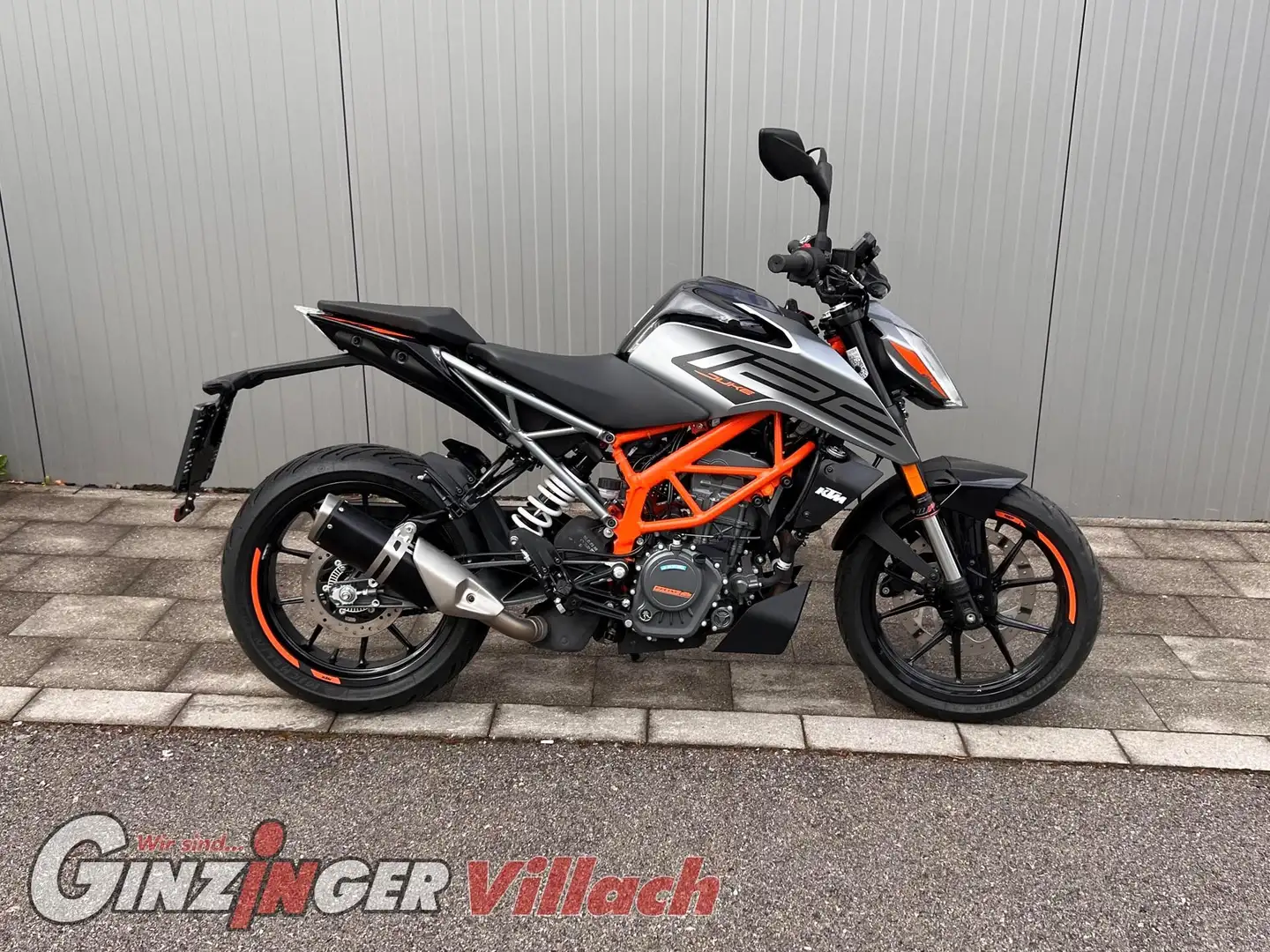 KTM 125 Duke - 2