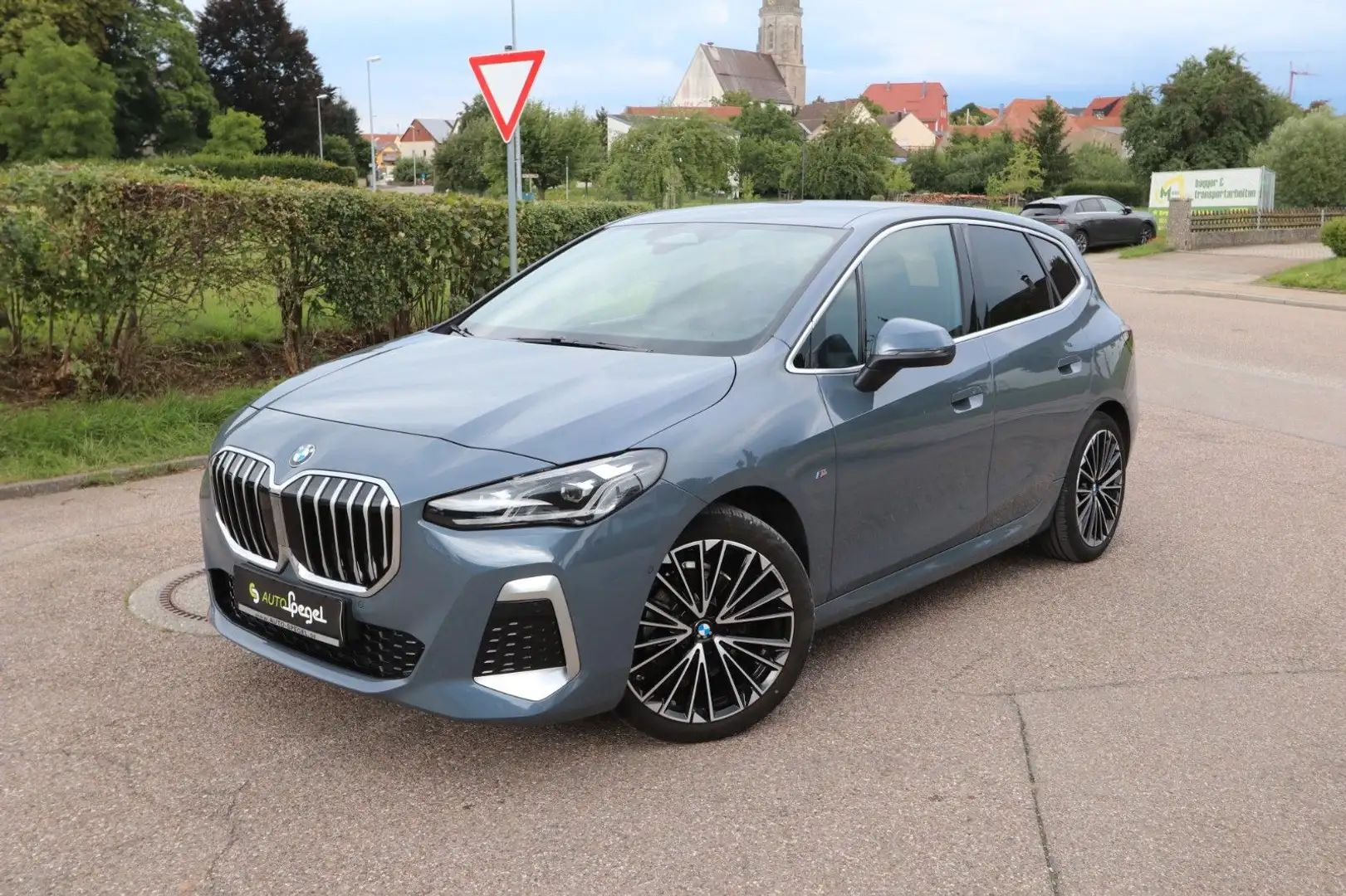 BMW 218 Active Tourer 218 i M Sport Kamera LED Navi Alca Grau - 1