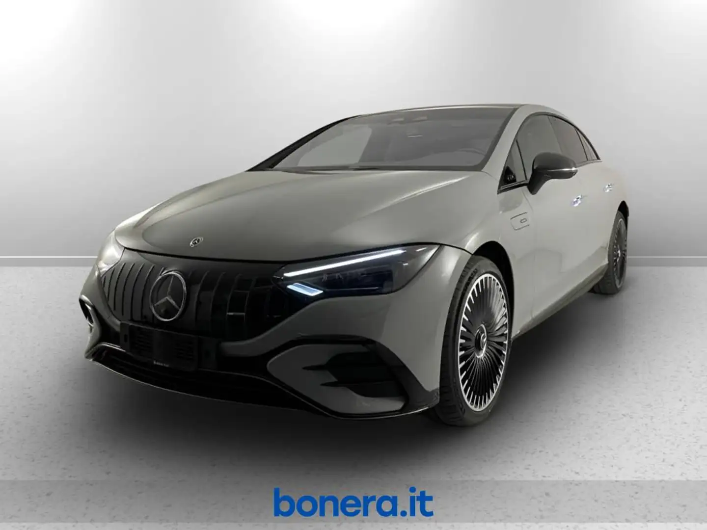Mercedes-Benz EQE 43 AMG Premium Plus 4matic Szürke - 1