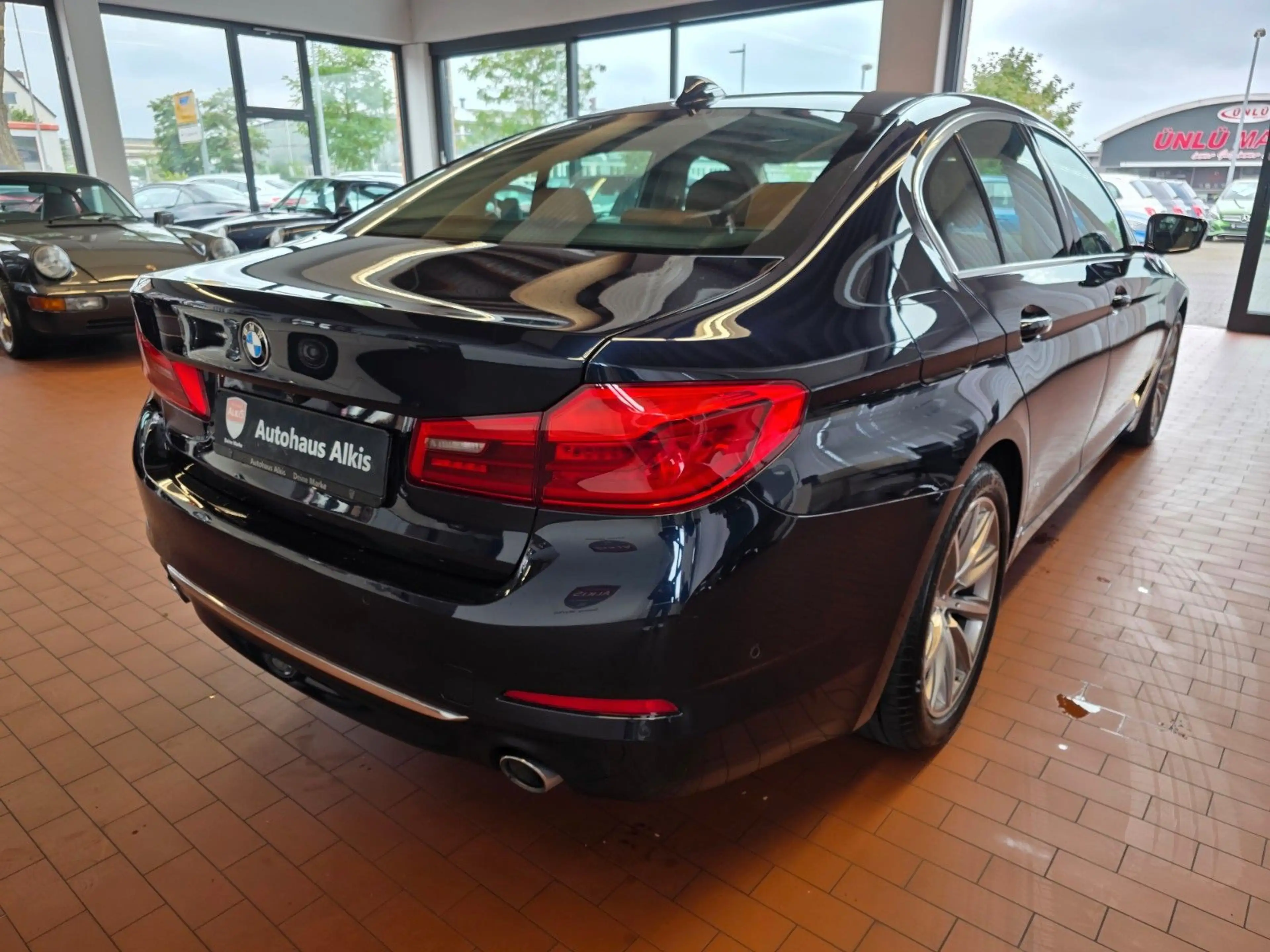 BMW 530 d G30+xDrive+Luxury Line+Kamera+HeadUp+ACC — photo 7