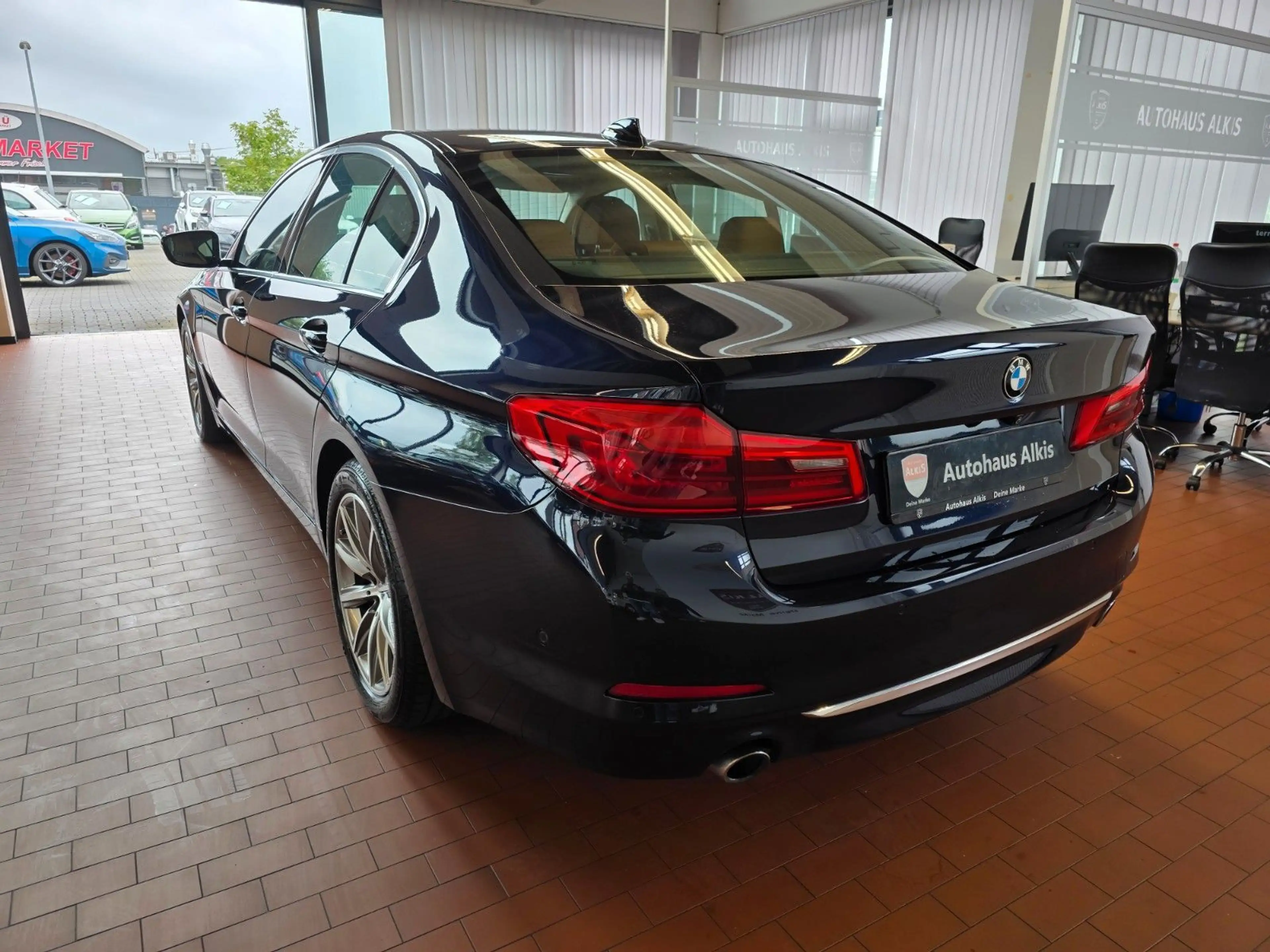 BMW 530 d G30+xDrive+Luxury Line+Kamera+HeadUp+ACC — photo 8