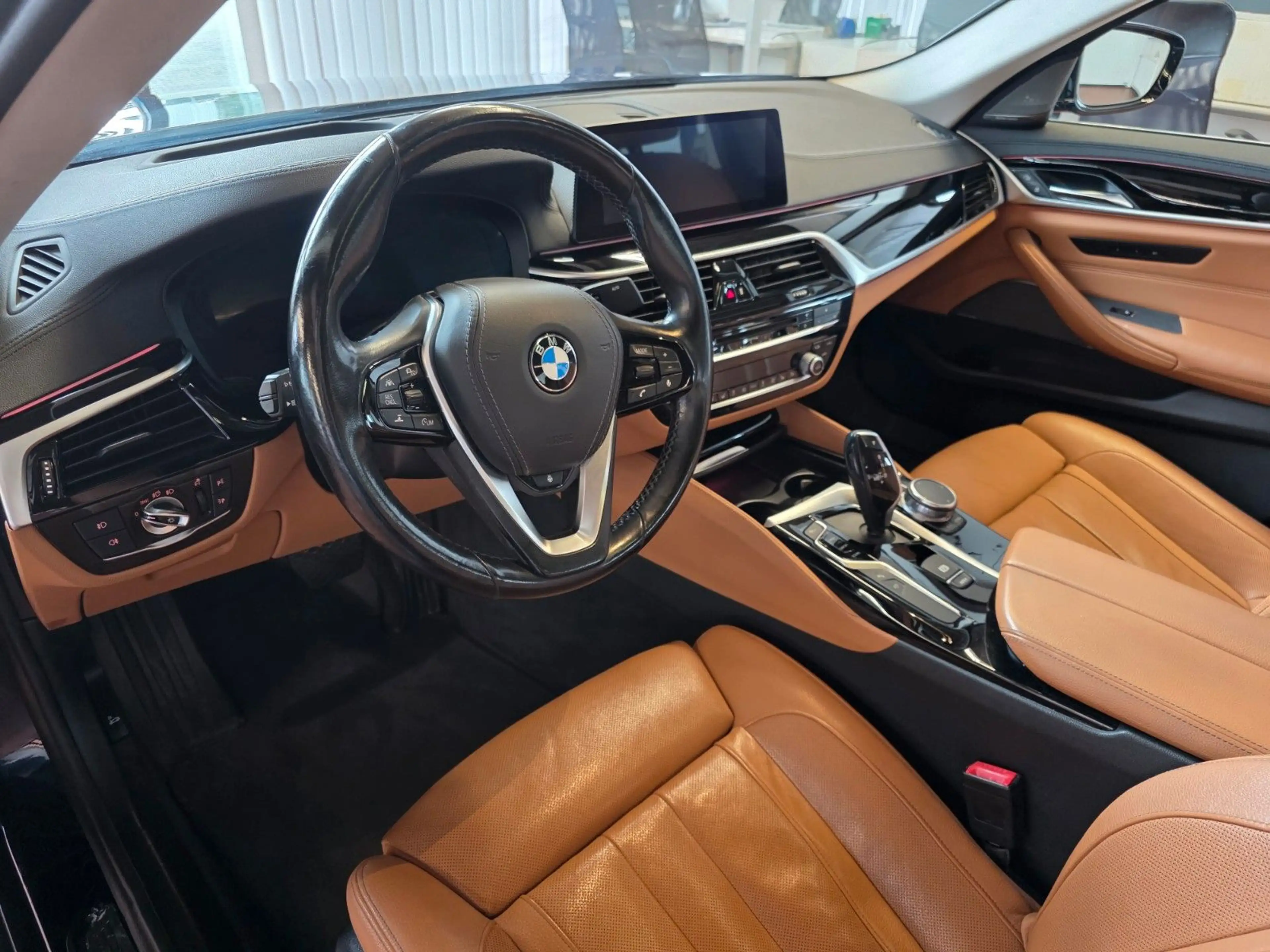 BMW 530 d G30+xDrive+Luxury Line+Kamera+HeadUp+ACC — photo 14