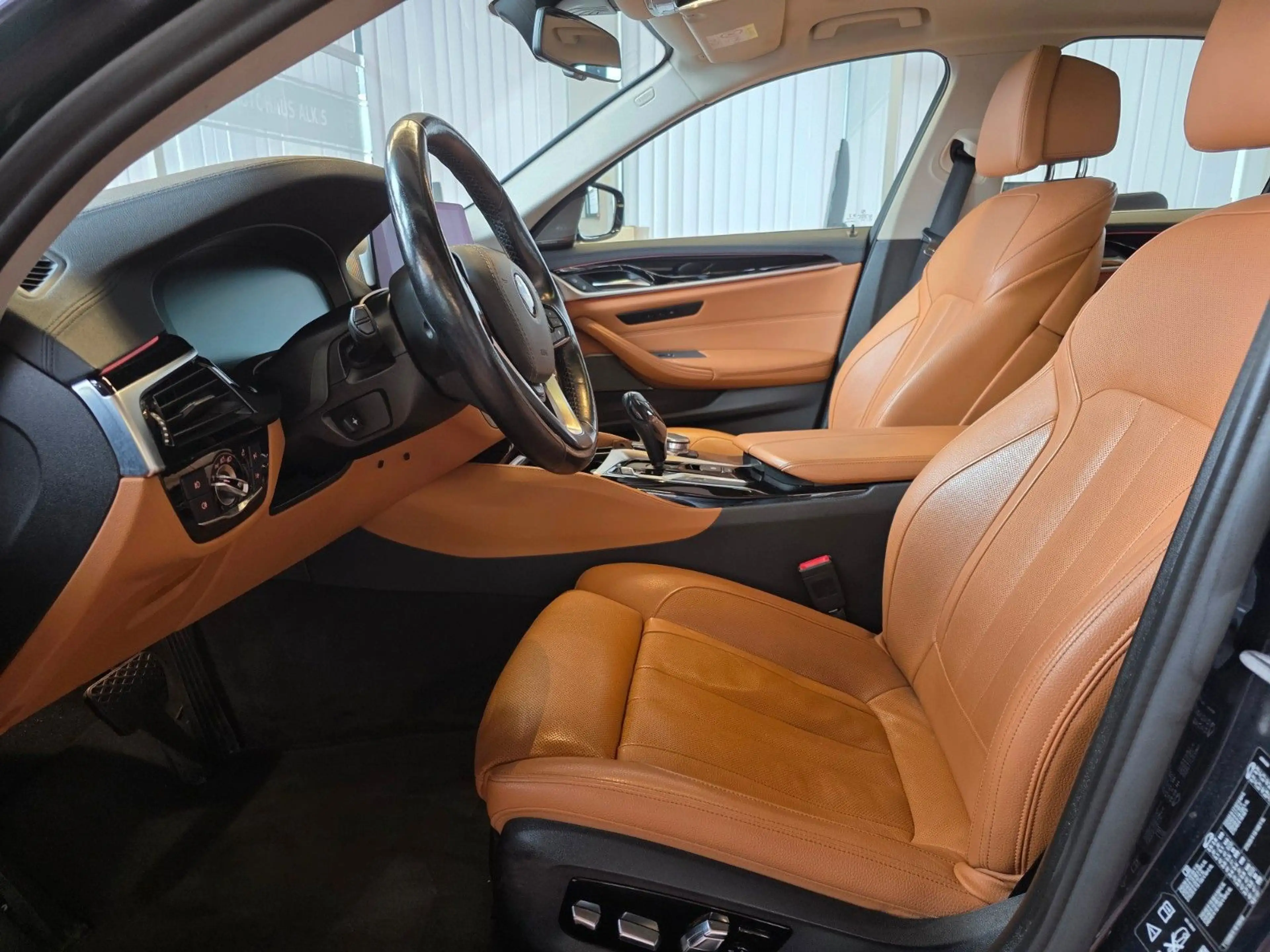 BMW 530 d G30+xDrive+Luxury Line+Kamera+HeadUp+ACC — photo 13