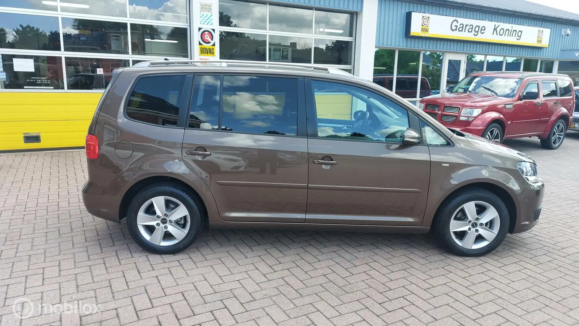 Volkswagen Touran 1.2 TSI Cup Edition BlueMotion Brun - 2