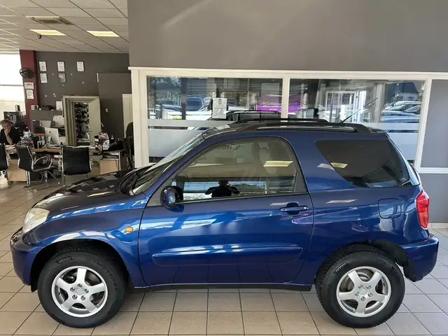 Toyota RAV4 2.0 Basis 4X4 4Season Klima AHK TÜV03/2028